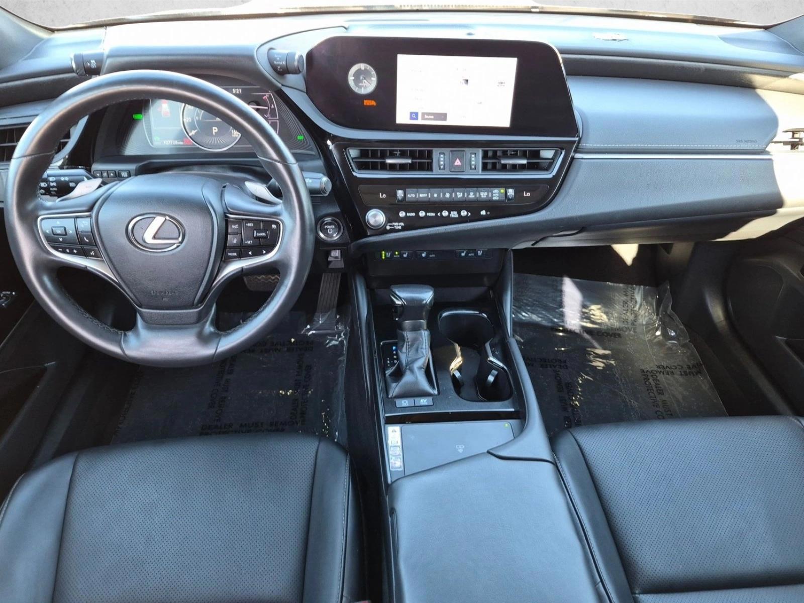 Thumbnail: 2023 Lexus ES - 4