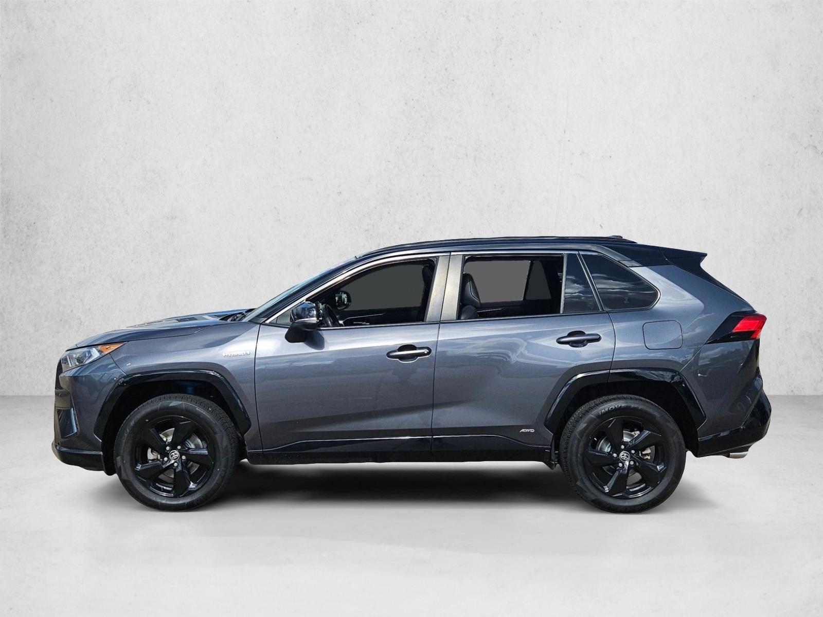 Thumbnail: 2021 Toyota RAV4 - 4