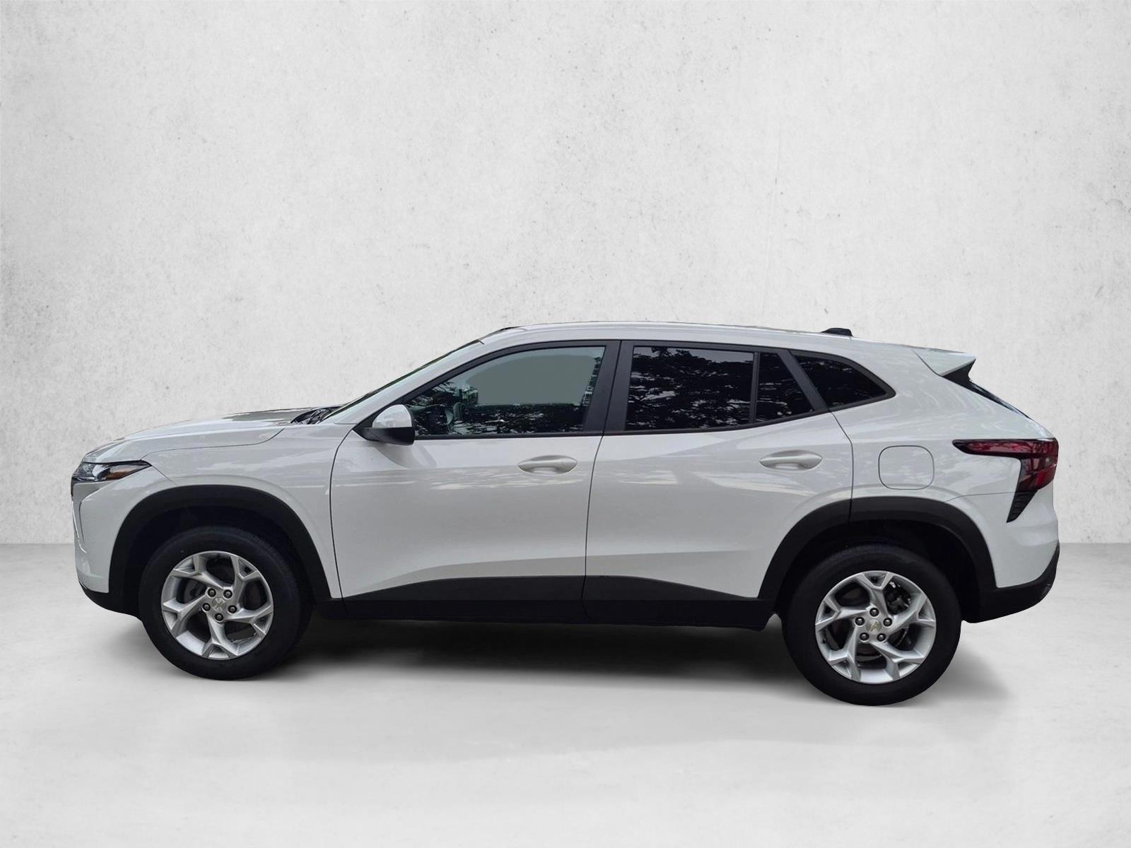 Thumbnail: 2025 Chevrolet Trax - 2