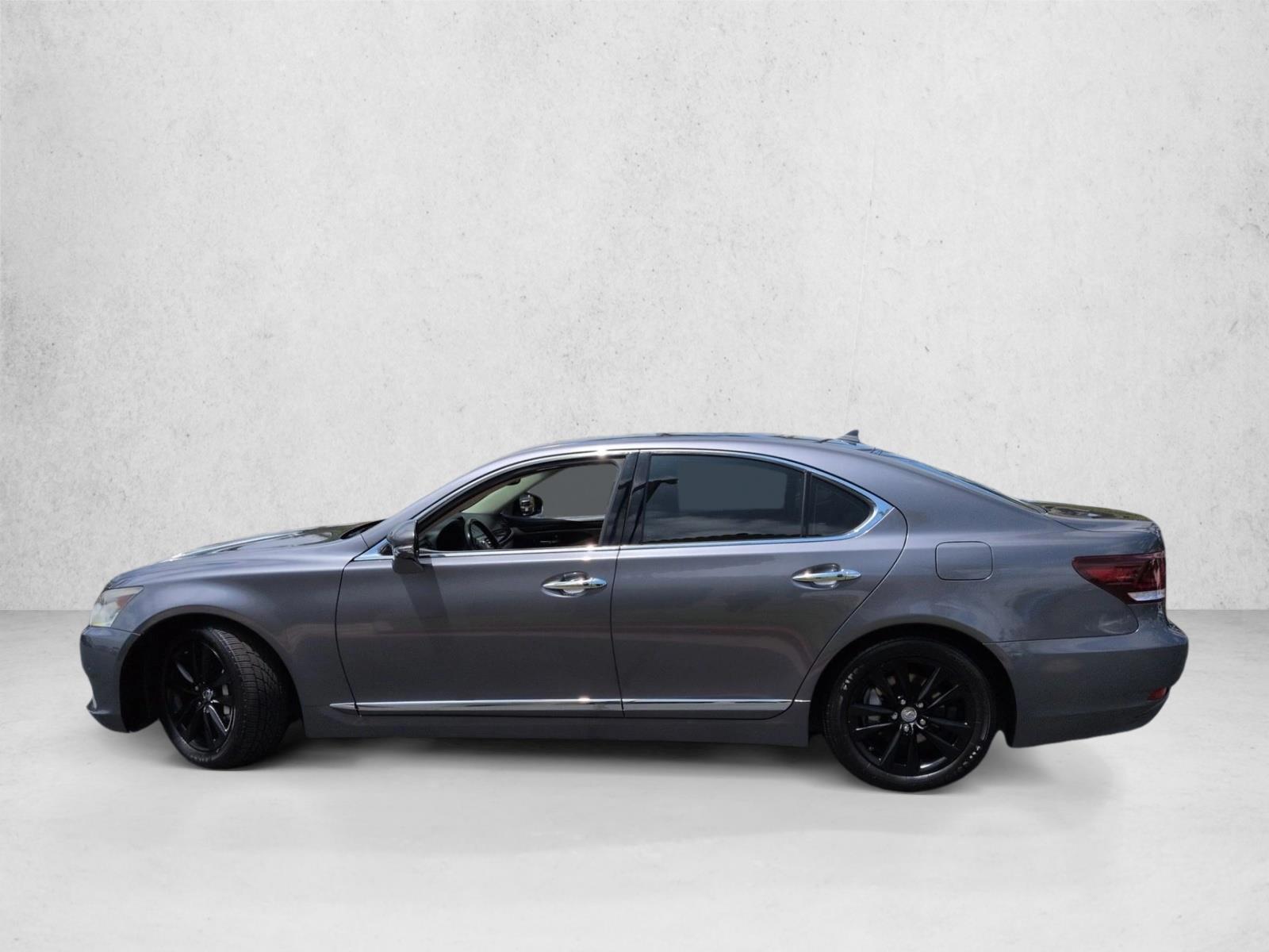 Thumbnail: 2013 Lexus LS - 2