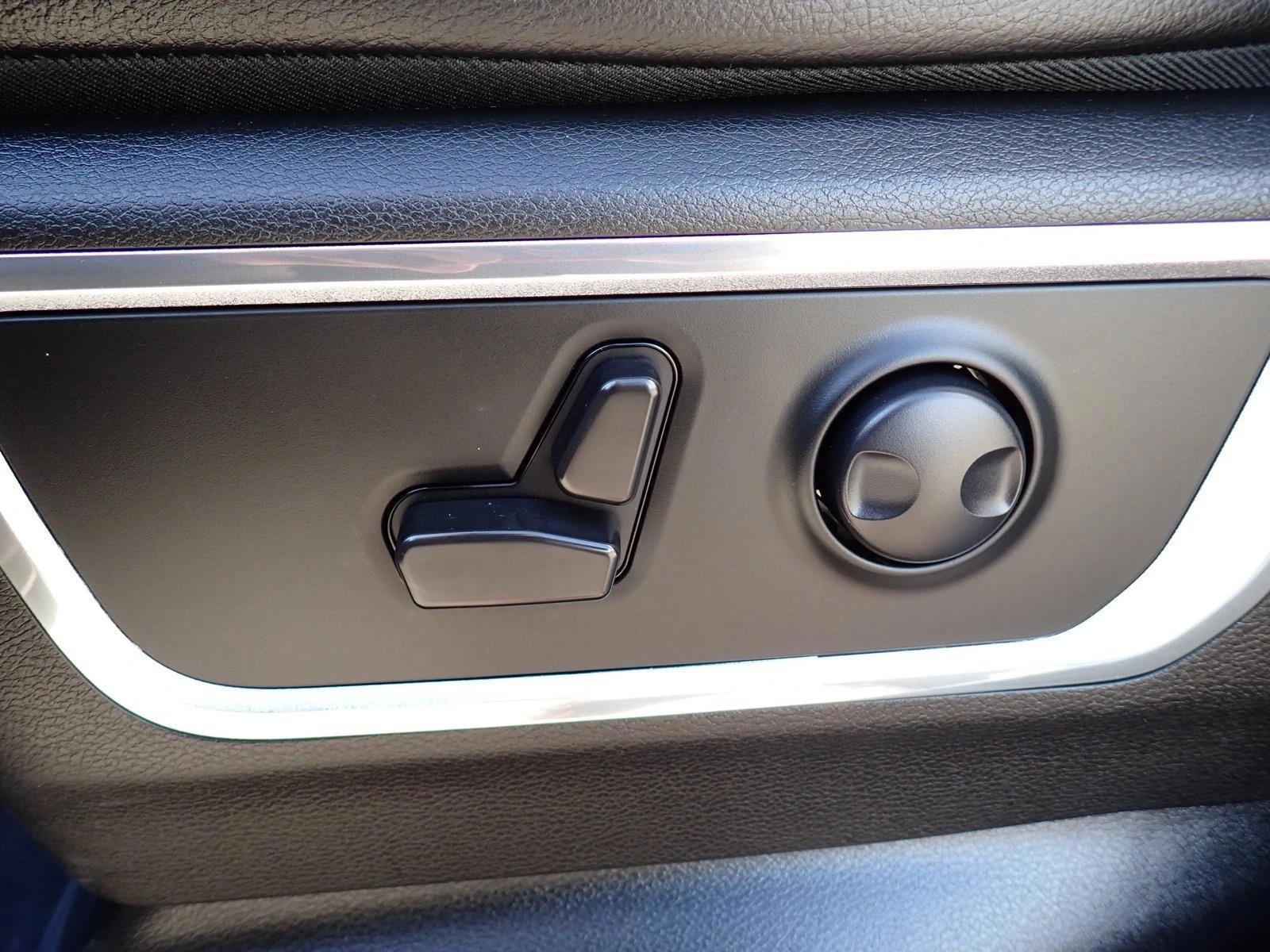 Thumbnail: 2023 RAM 1500 - 3