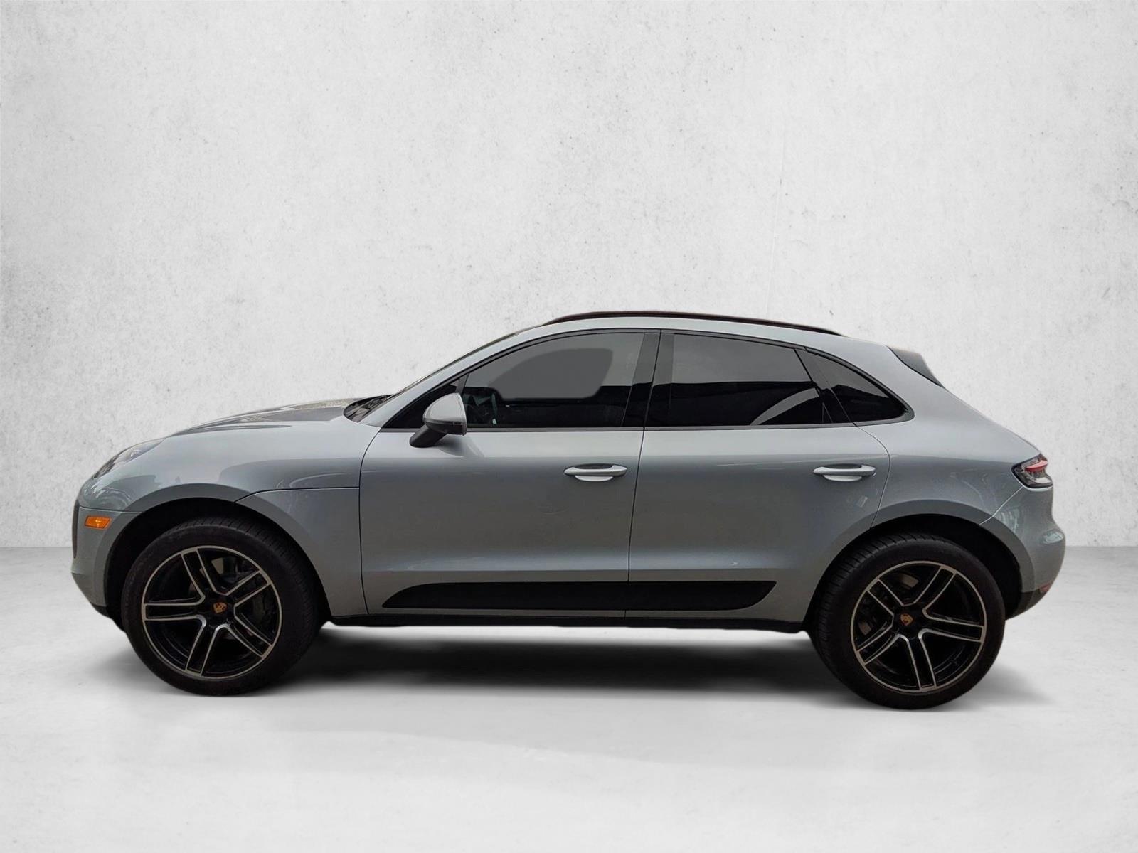 Thumbnail: 2020 Porsche Macan - 2