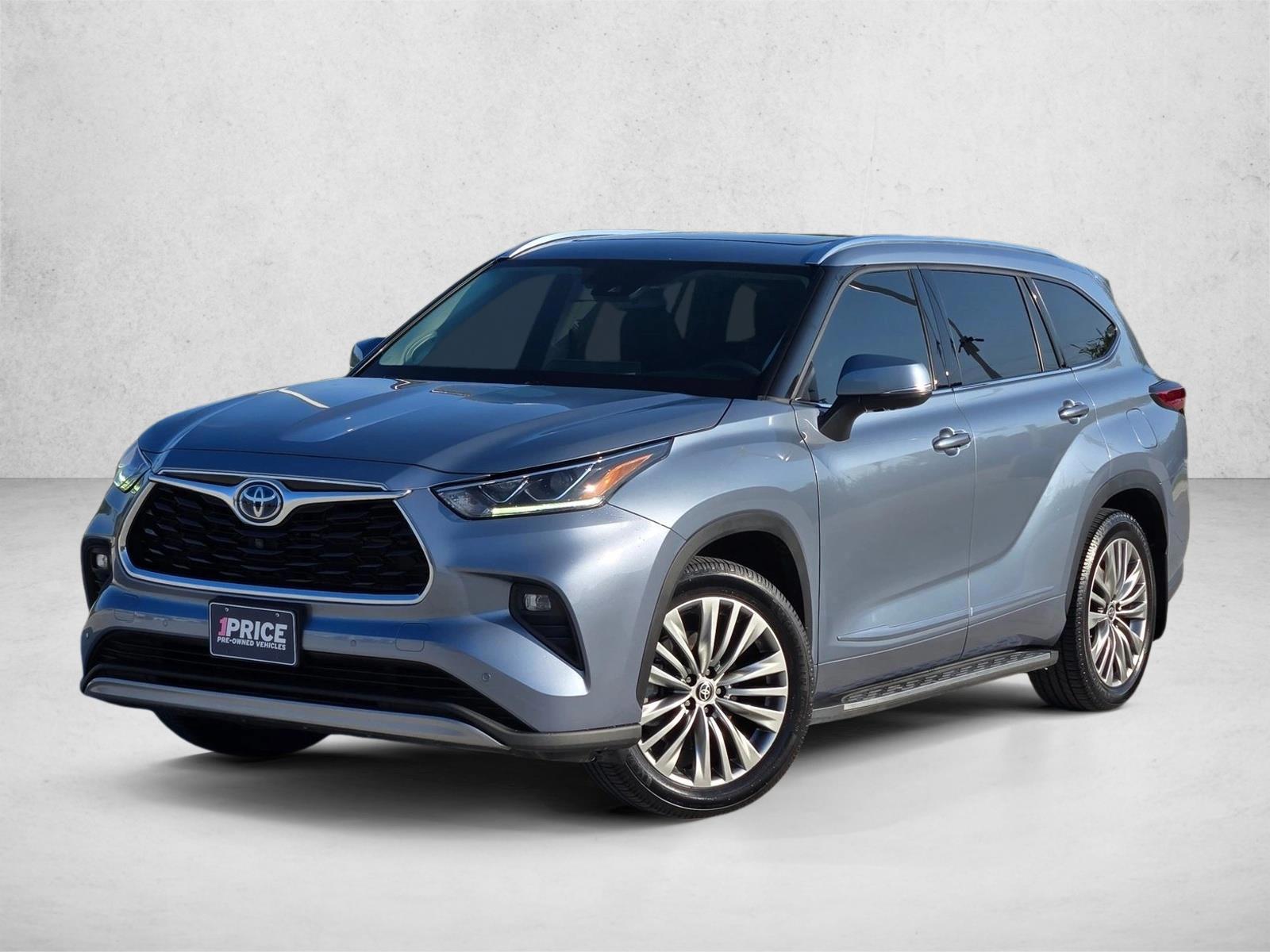 Thumbnail: 2022 Toyota Highlander - 1