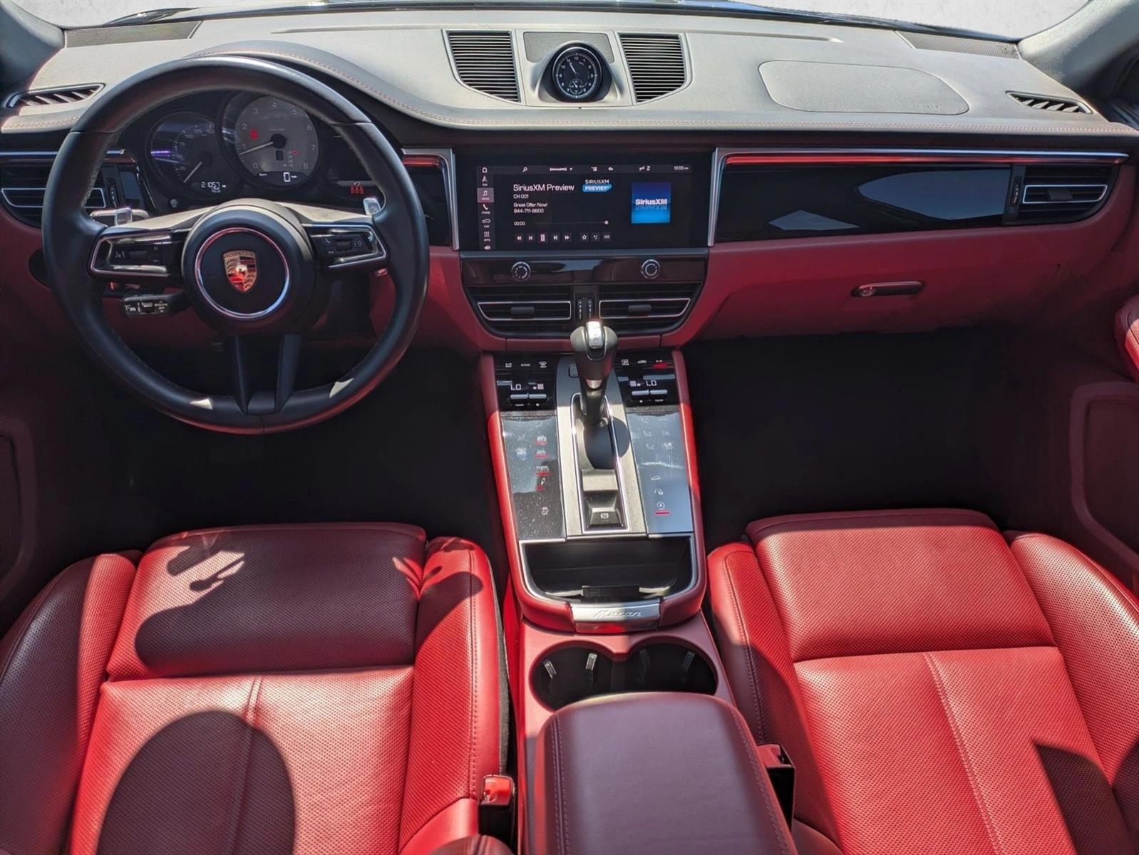 Thumbnail: 2024 Porsche Macan - 4