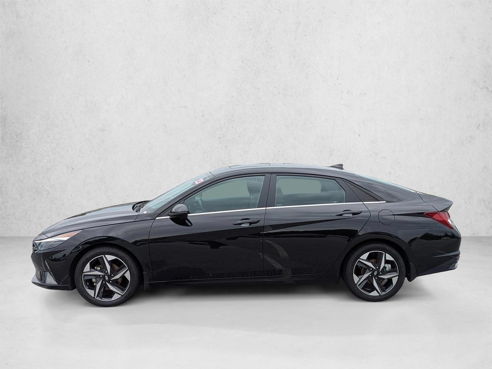 Thumbnail: 2023 Hyundai Elantra - 2