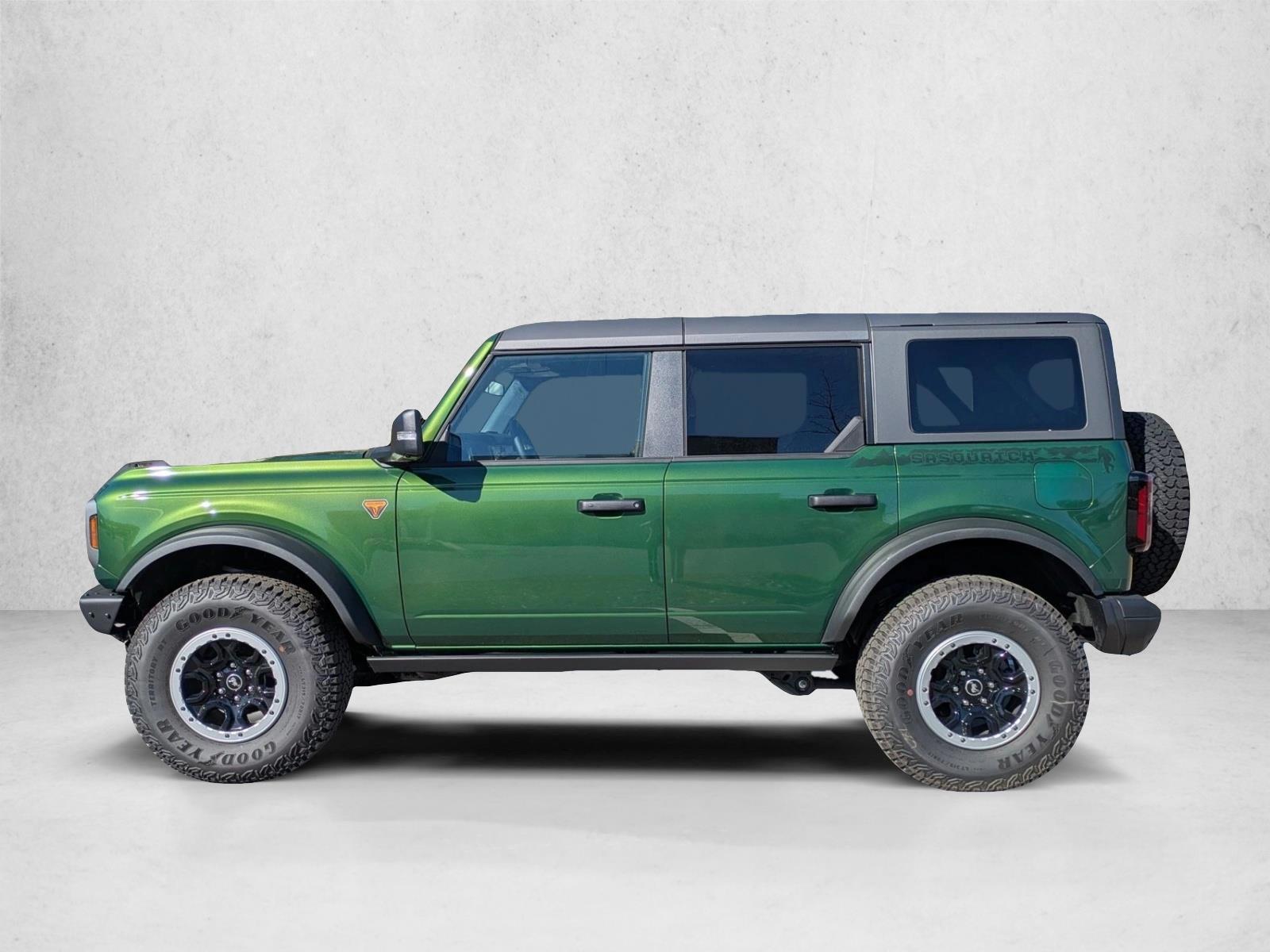 Thumbnail: 2025 Ford Bronco - 2