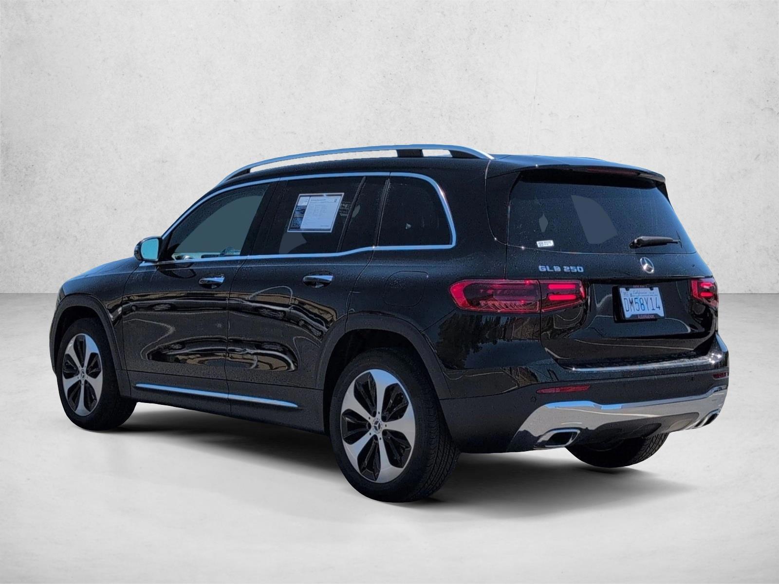 2025 Mercedes-Benz GLB Base - Photo 9