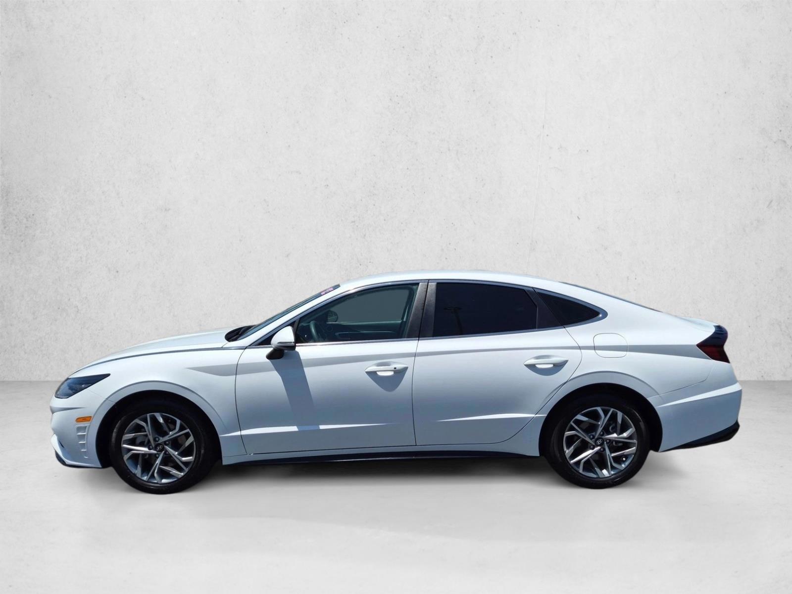 Thumbnail: 2023 Hyundai Sonata - 2