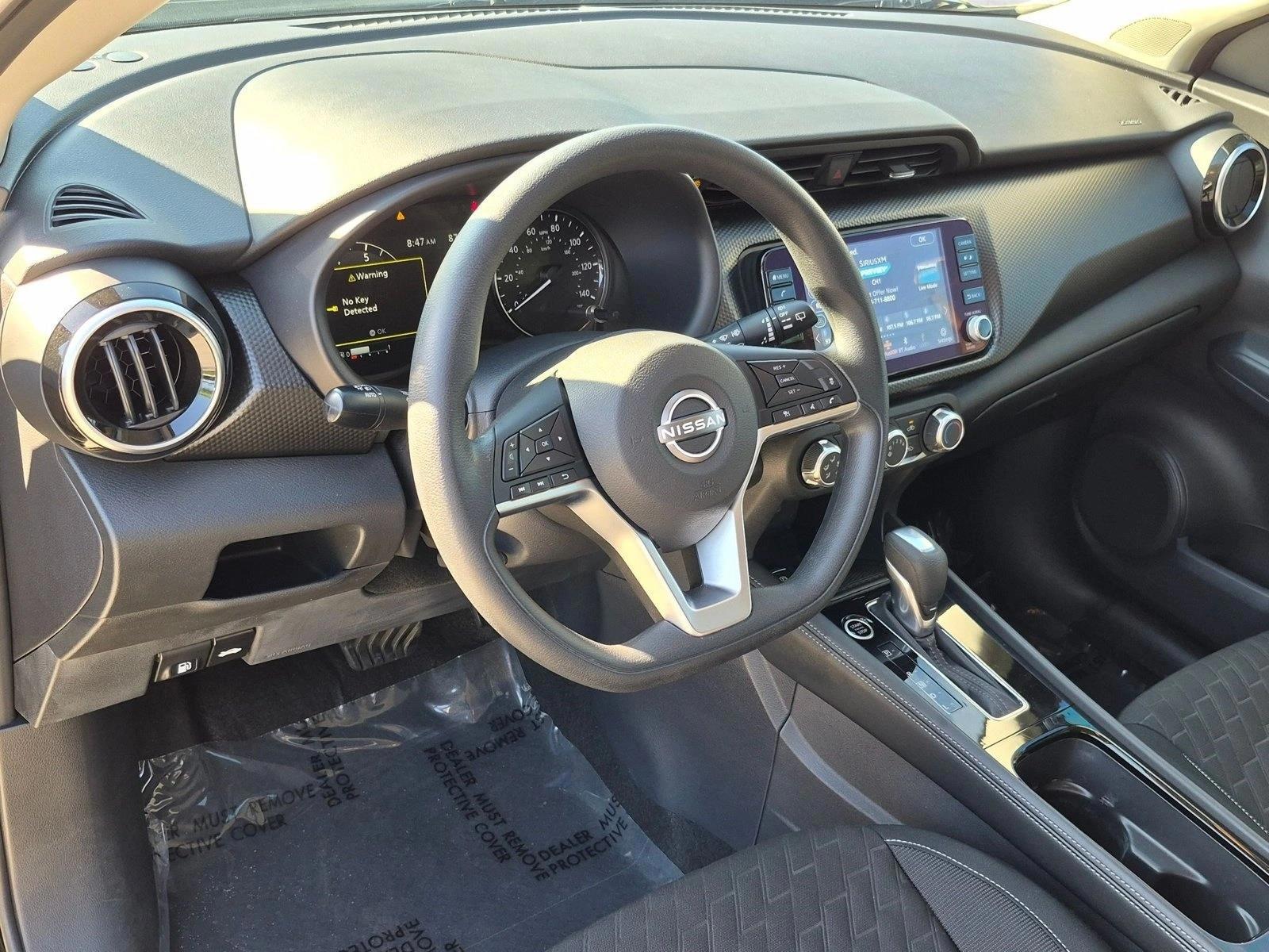 Thumbnail: 2023 Nissan Kicks - 3