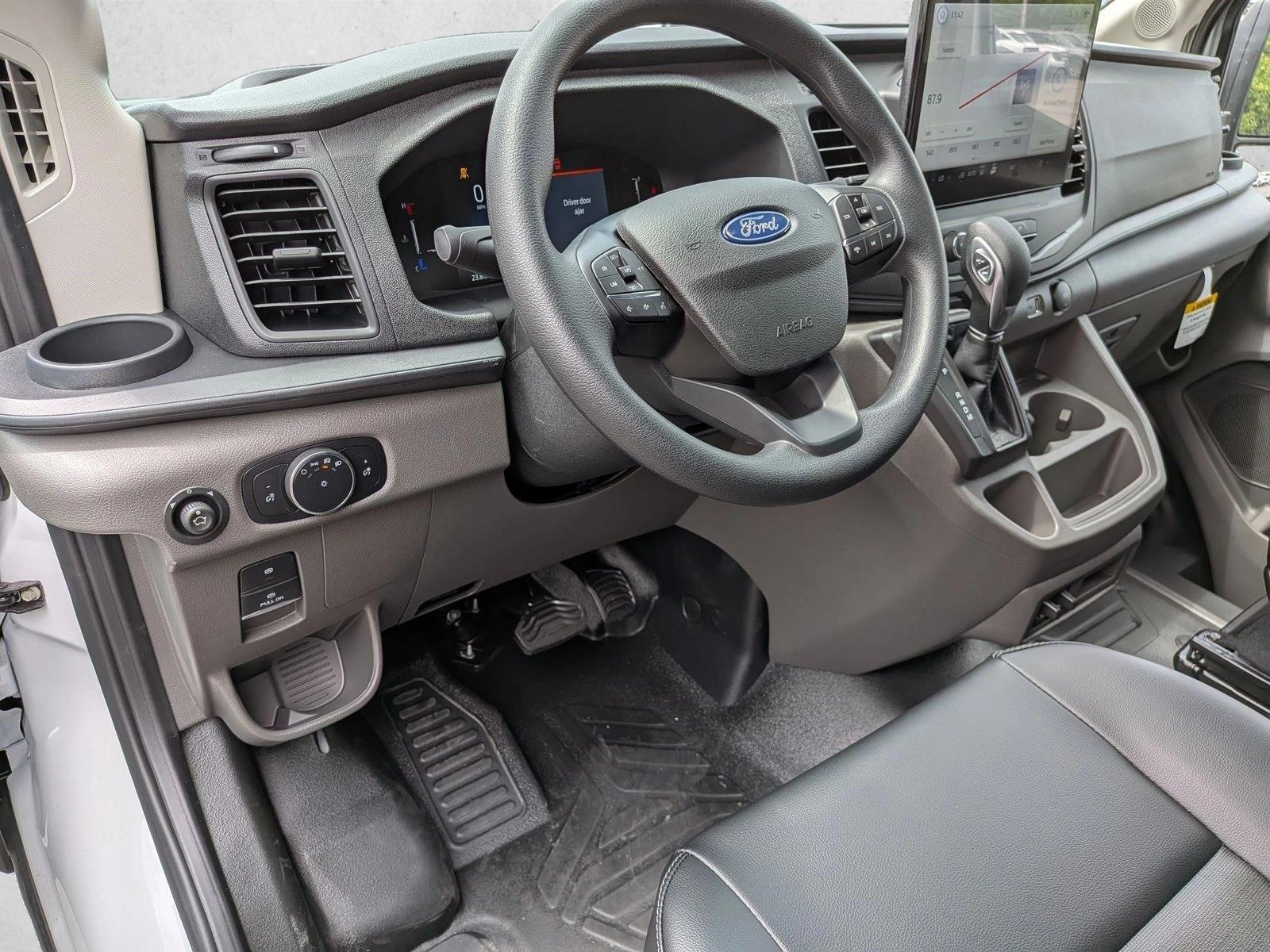 Thumbnail: 2026 Ford Transit Series - 3