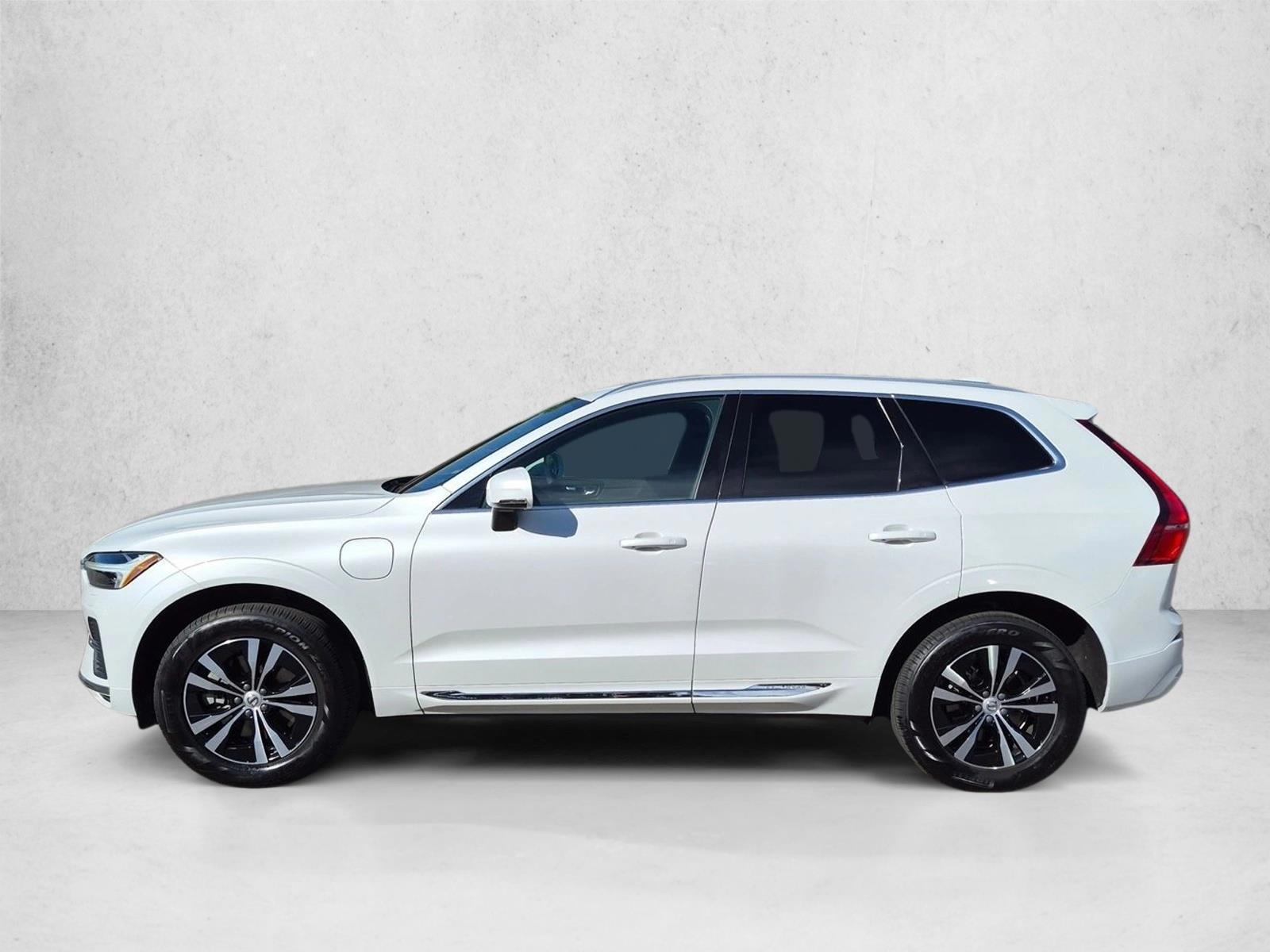 Thumbnail: 2022 Volvo XC60 - 2