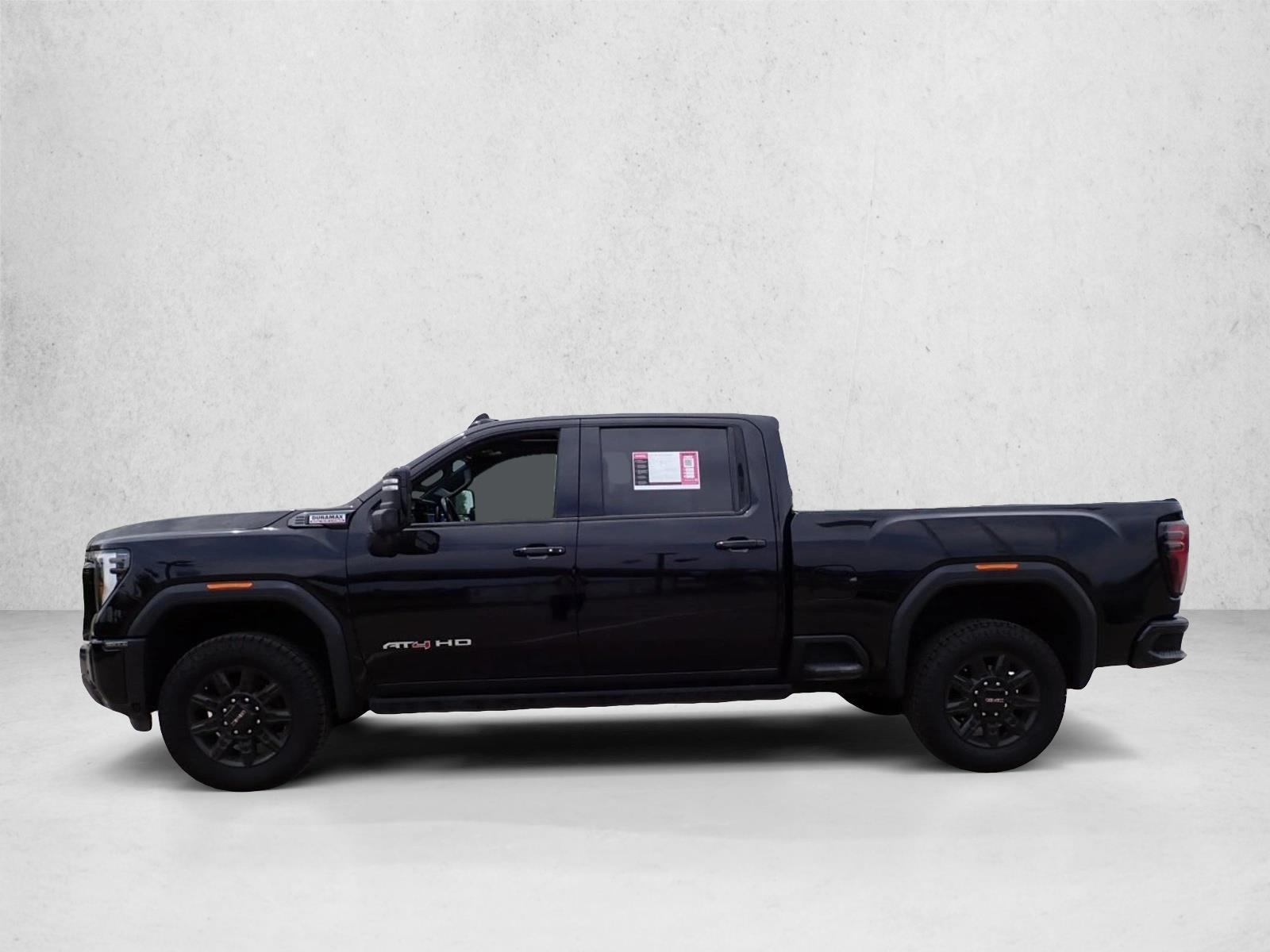2024 GMC Sierra 2500HD AT4 - Photo 2