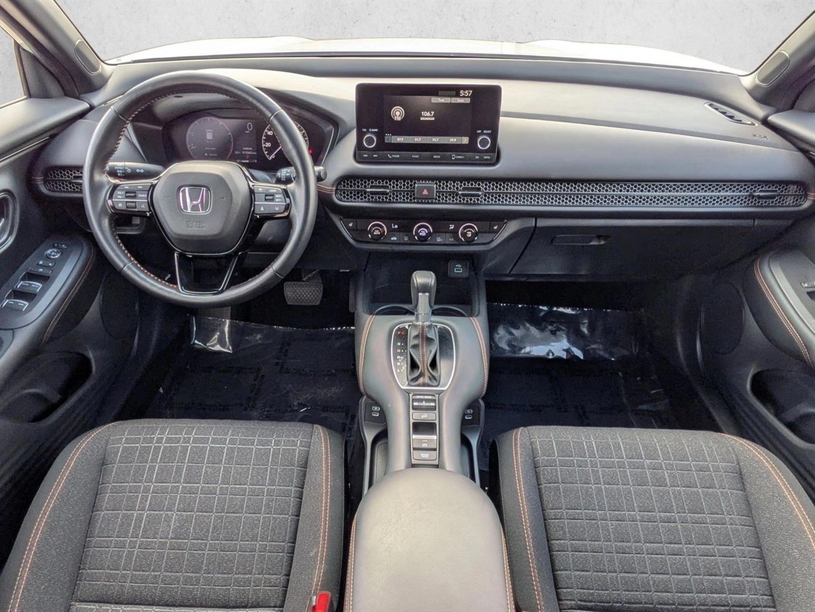 Thumbnail: 2025 Honda HR-V - 4