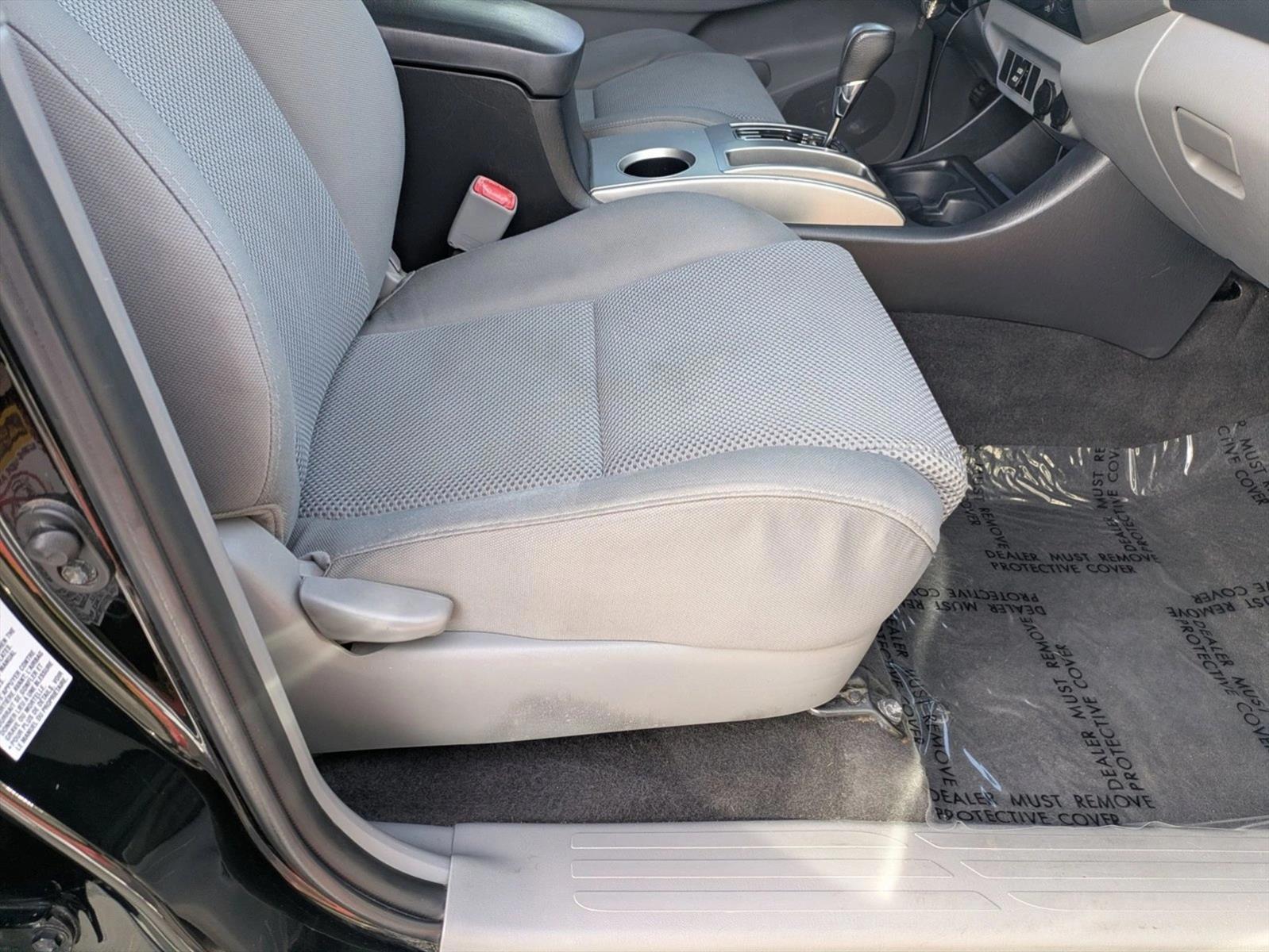 Thumbnail: 2013 Toyota Tacoma - 5