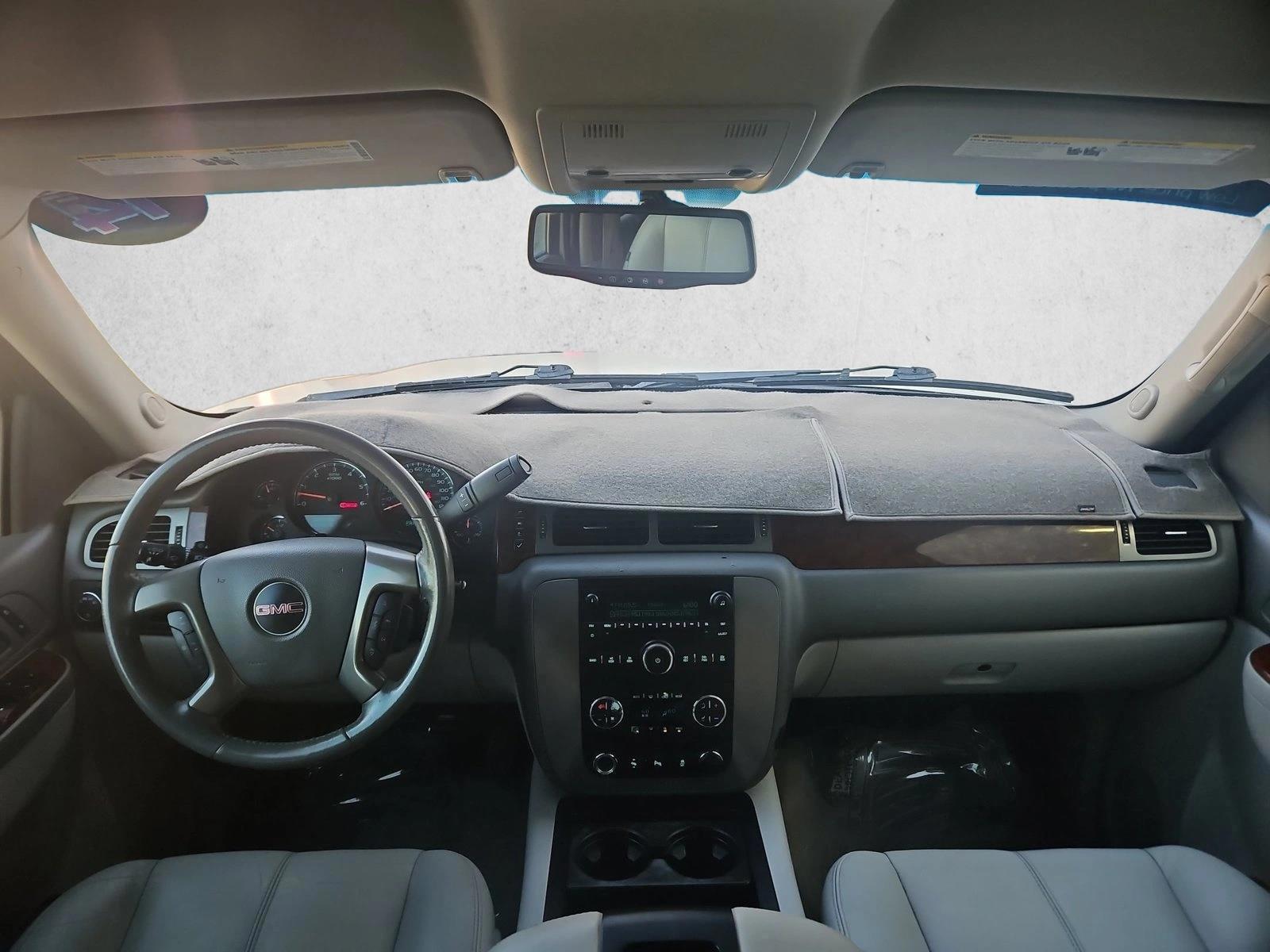 Thumbnail: 2014 GMC Yukon XL - 3