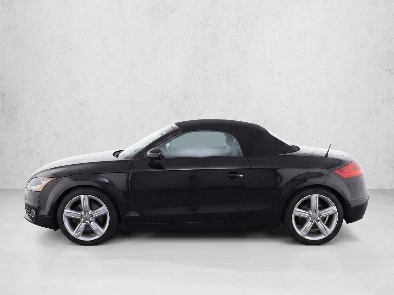 Thumbnail: 2011 Audi TT - 2