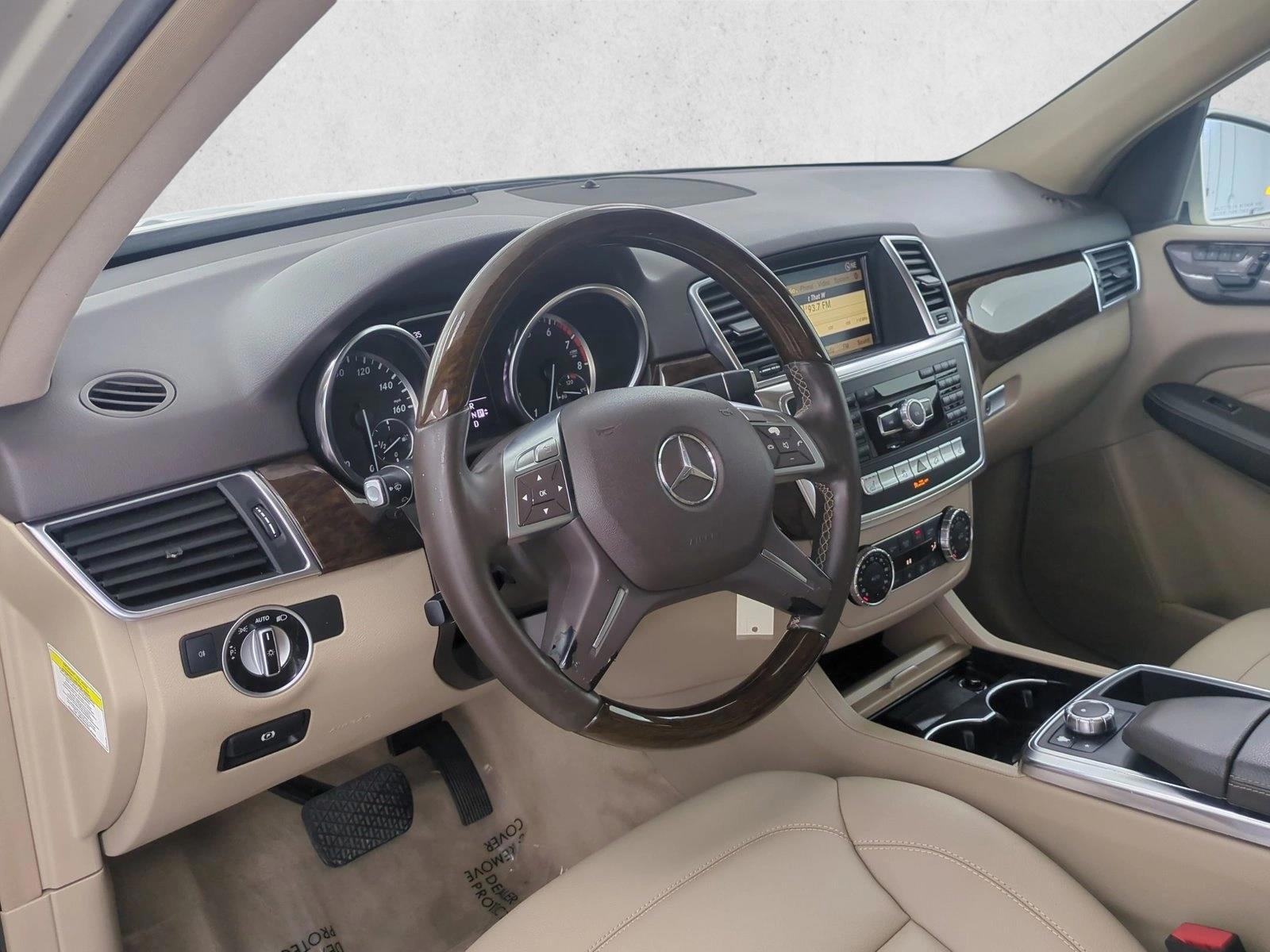 Thumbnail: 2012 Mercedes-Benz M-Class - 3
