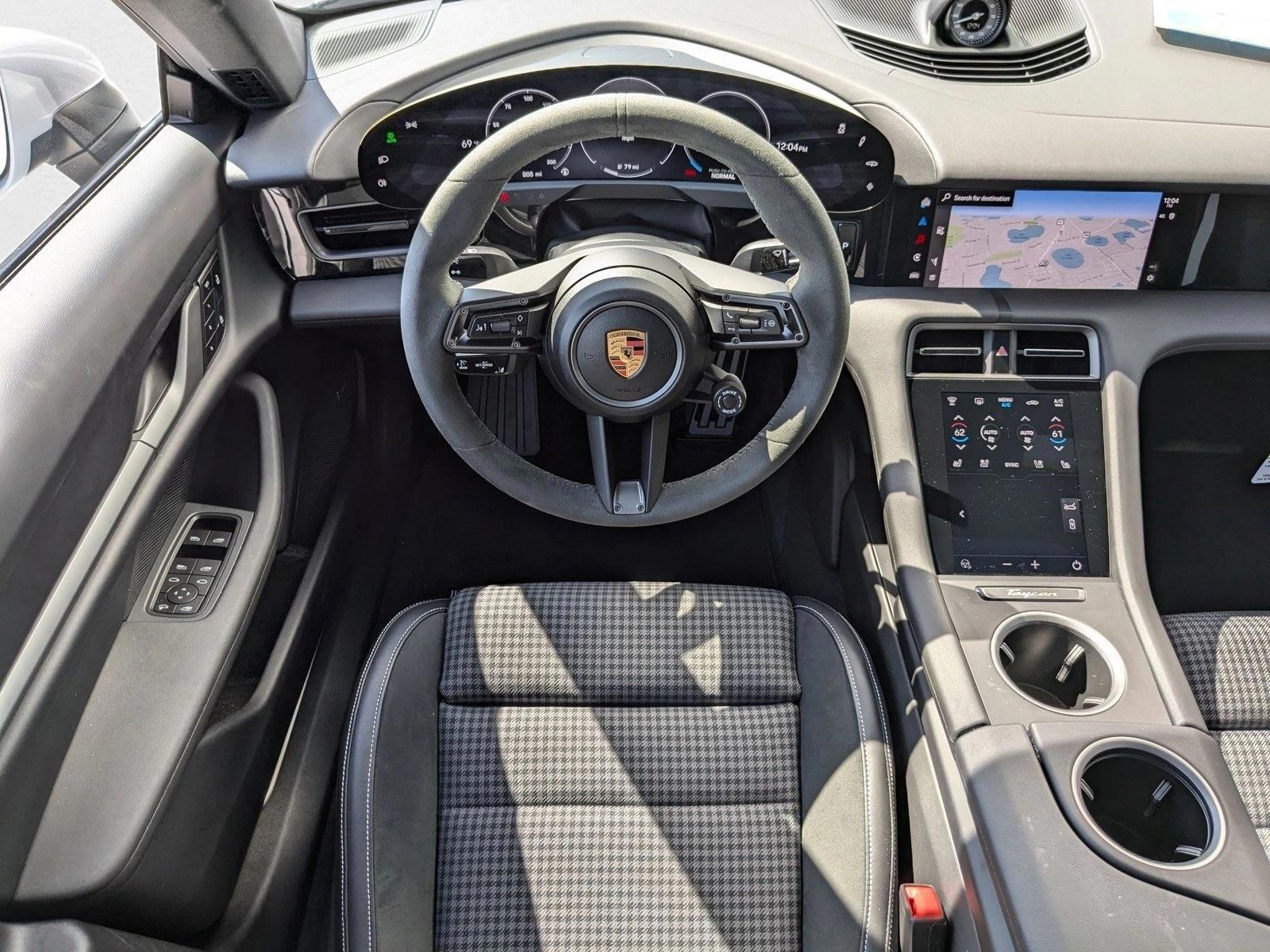 2025 Porsche Taycan