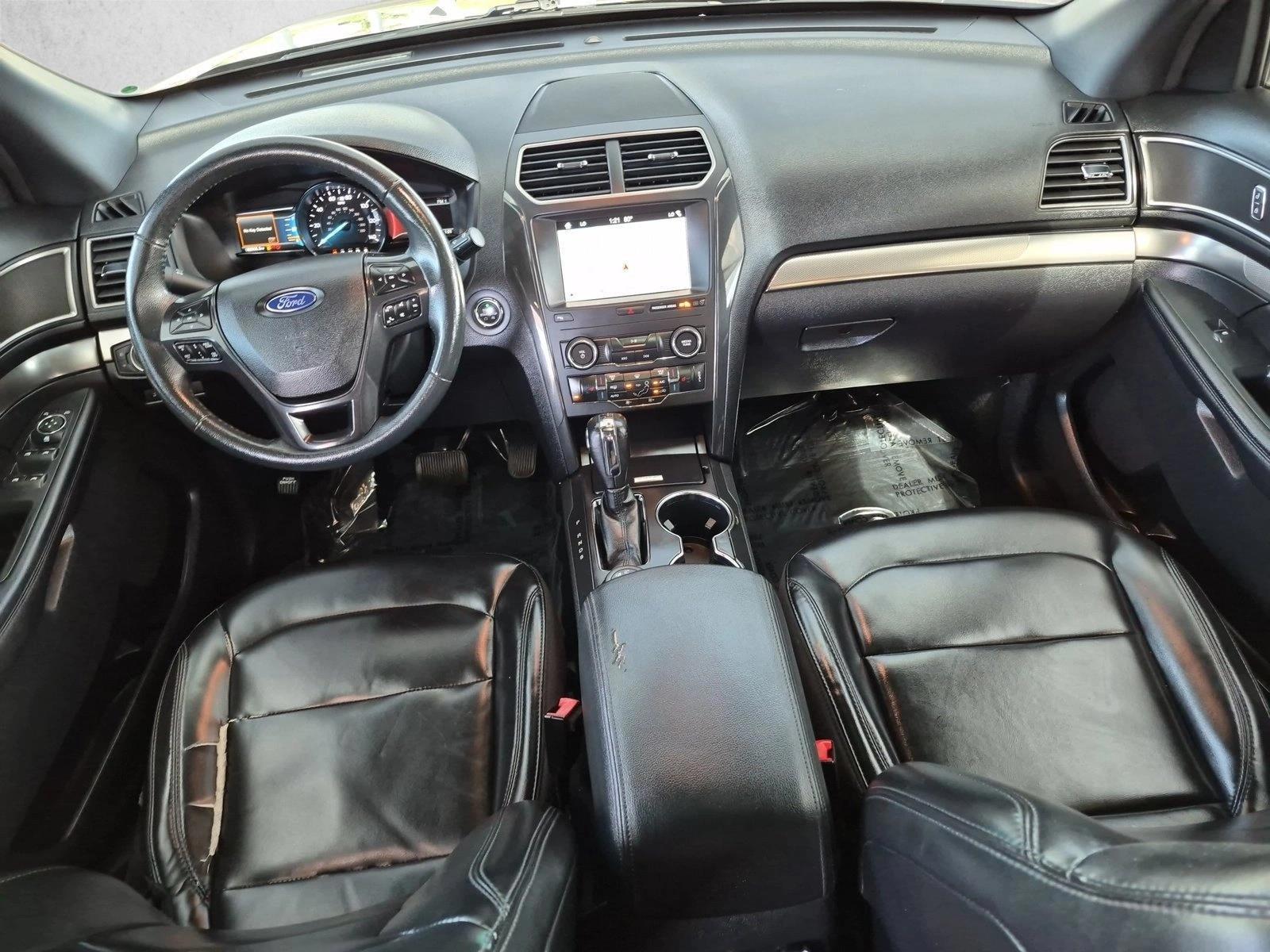 Thumbnail: 2019 Ford Explorer - 3