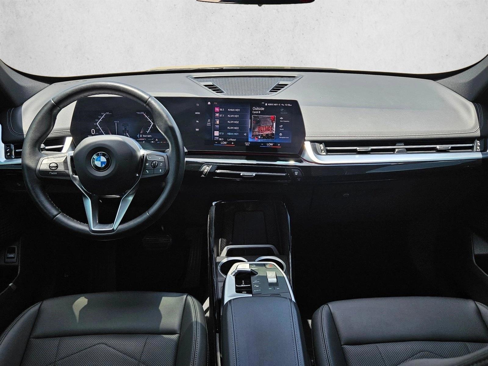 Thumbnail: 2023 BMW X1 - 4