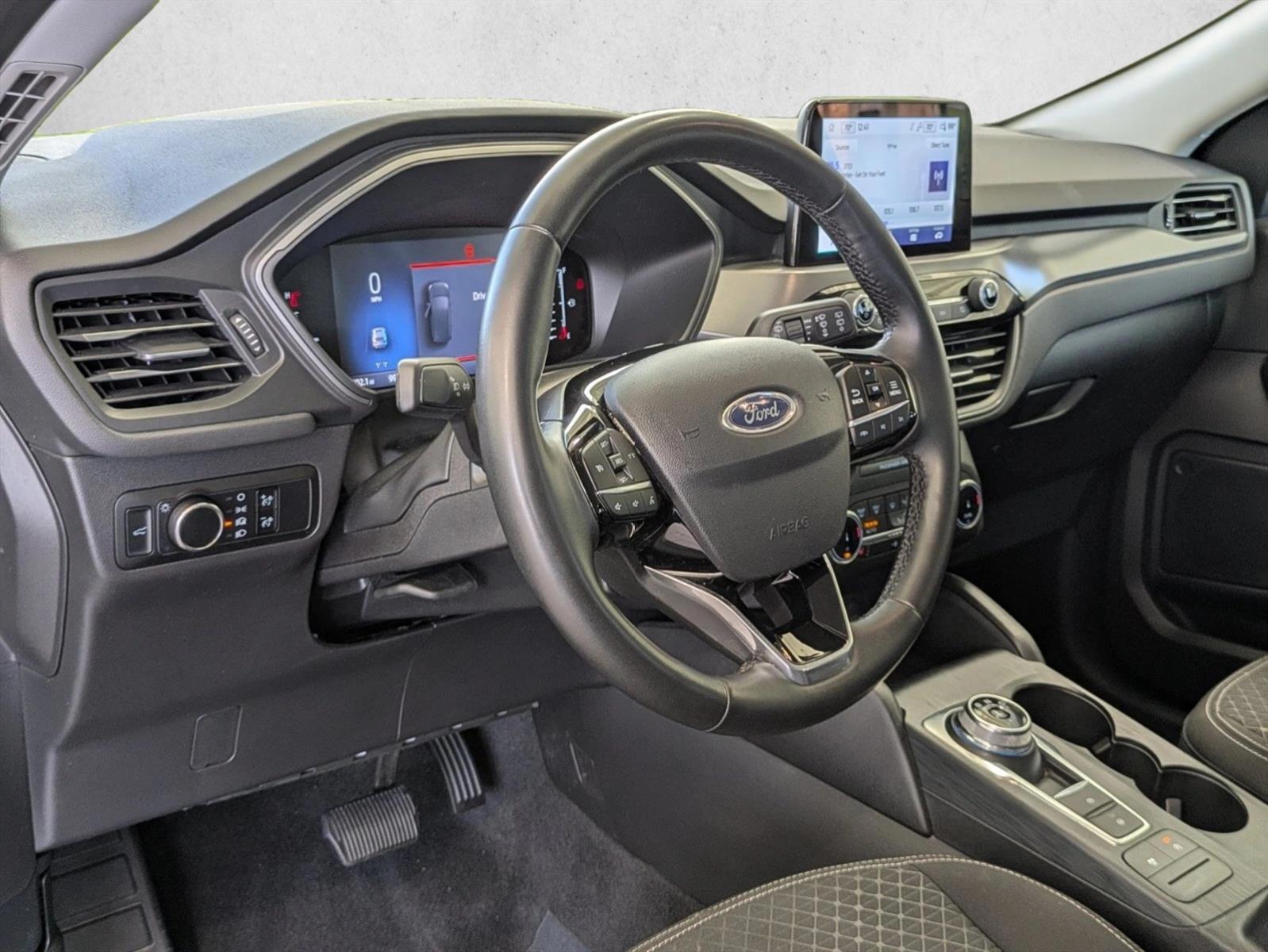 Thumbnail: 2024 Ford Escape - 3