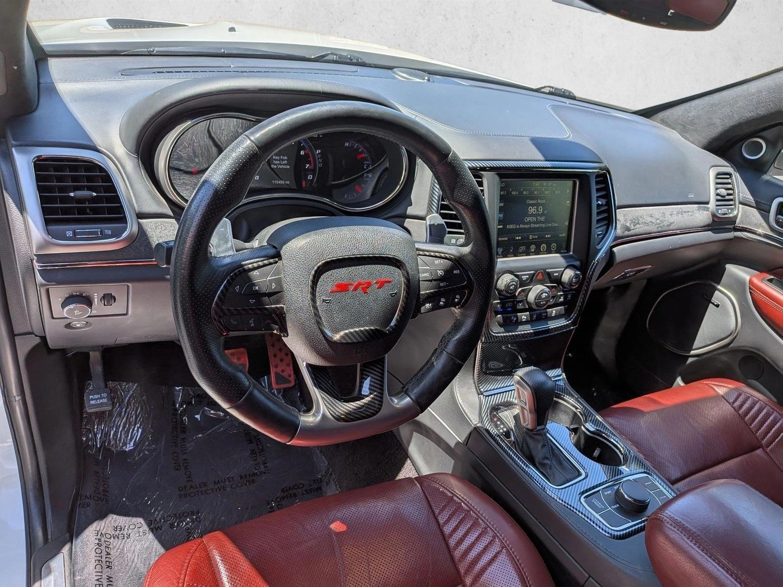 Thumbnail: 2017 Jeep Grand Cherokee - 3