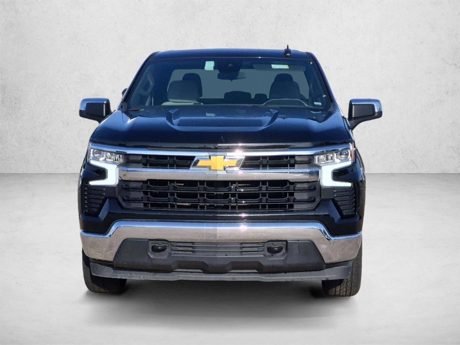 2025 Chevrolet Silverado 1500 LT - Photo 2