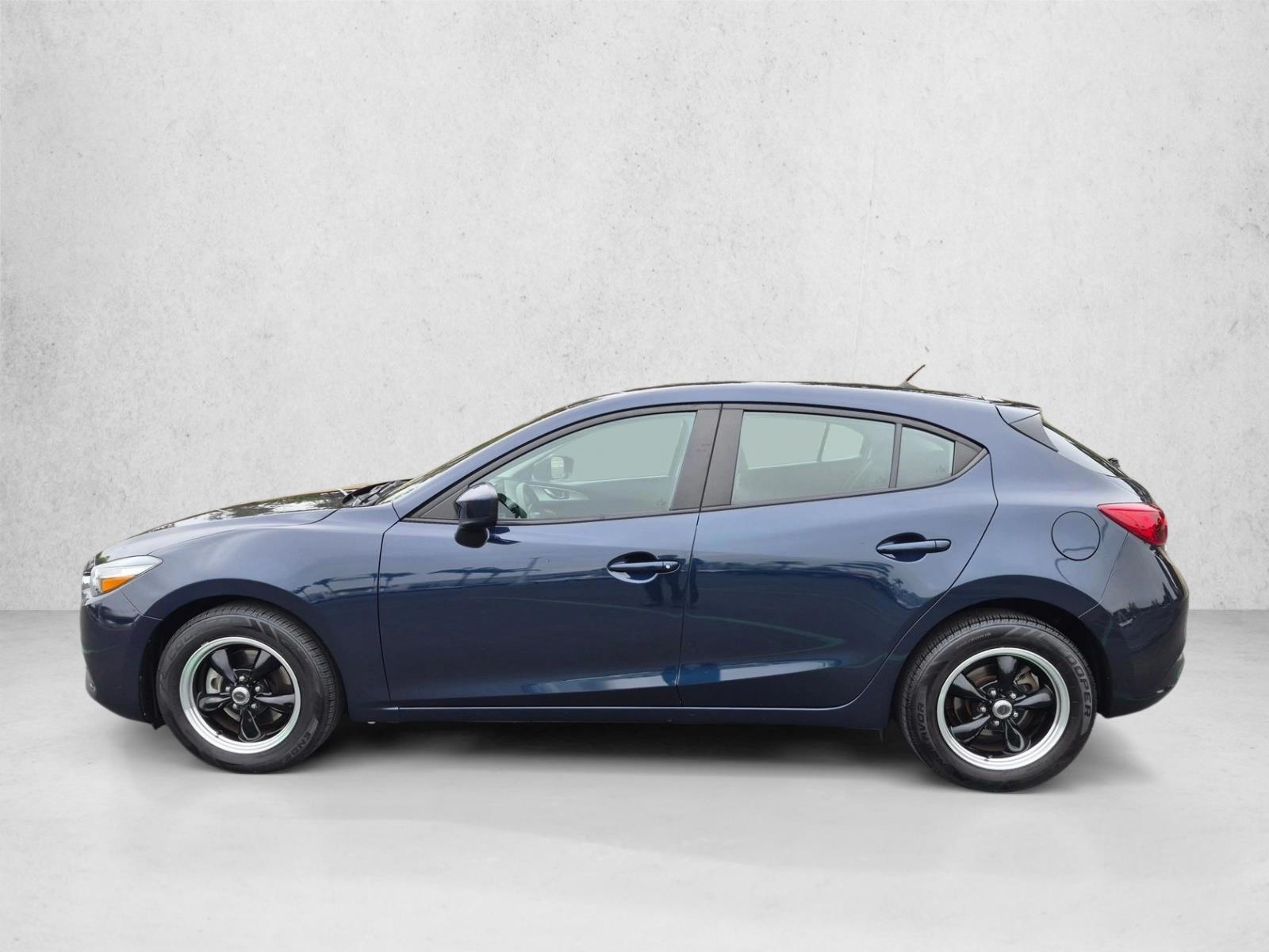 Thumbnail: 2017 Mazda Mazda3 - 2