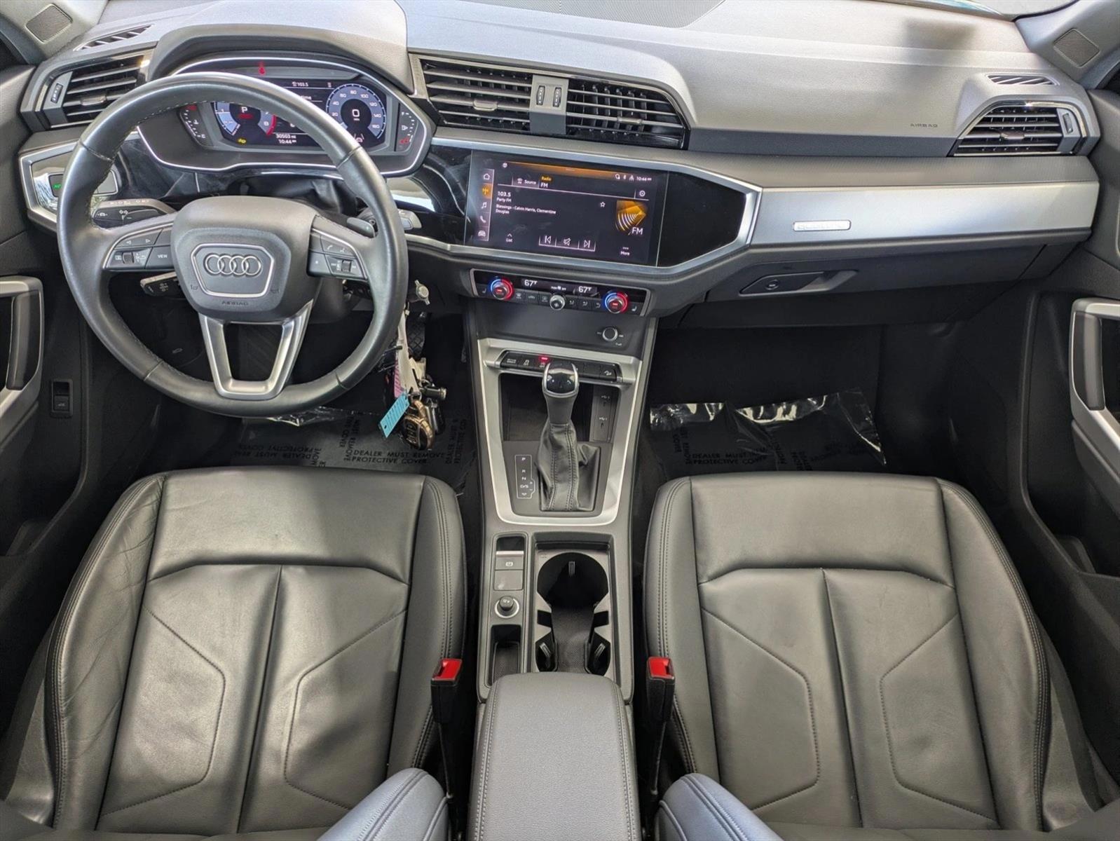 Thumbnail: 2025 Audi Q3 - 3