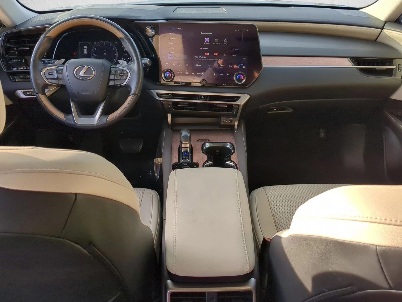 Thumbnail: 2023 Lexus RX - 4