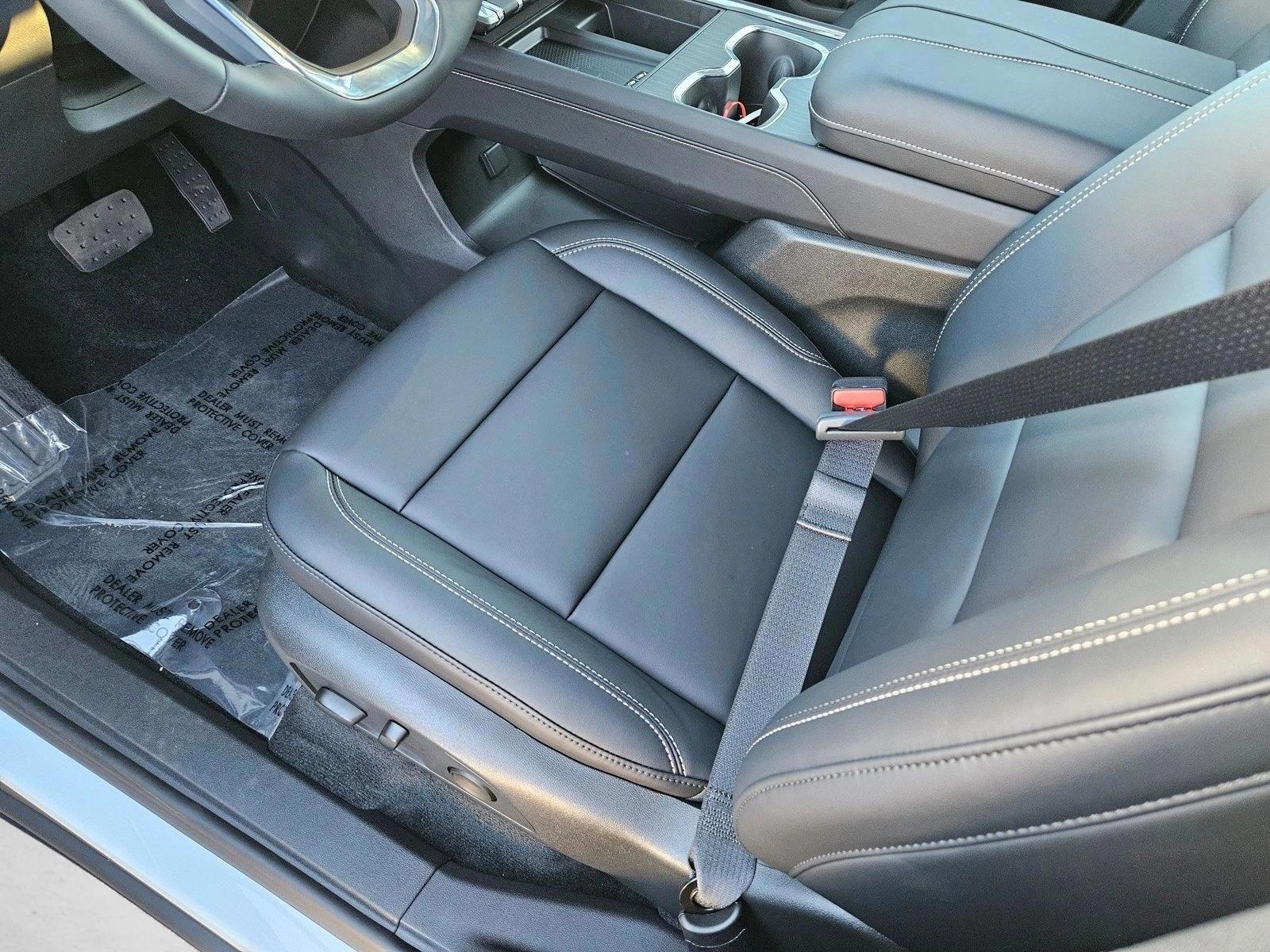 Thumbnail: 2026 GMC Acadia - 4