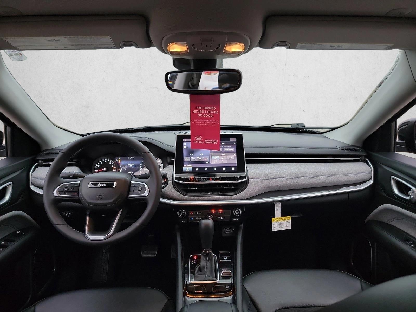 Thumbnail: 2022 Jeep Compass - 3