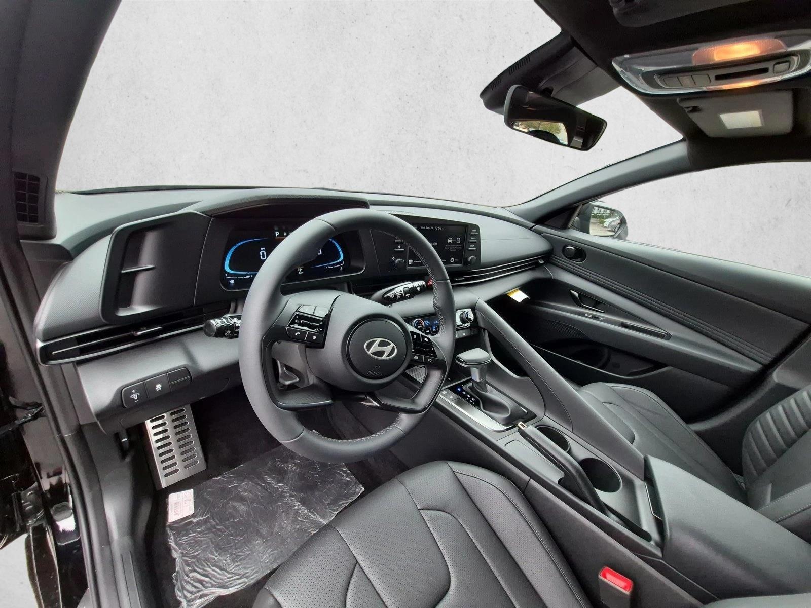 Thumbnail: 2026 Hyundai Elantra - 3