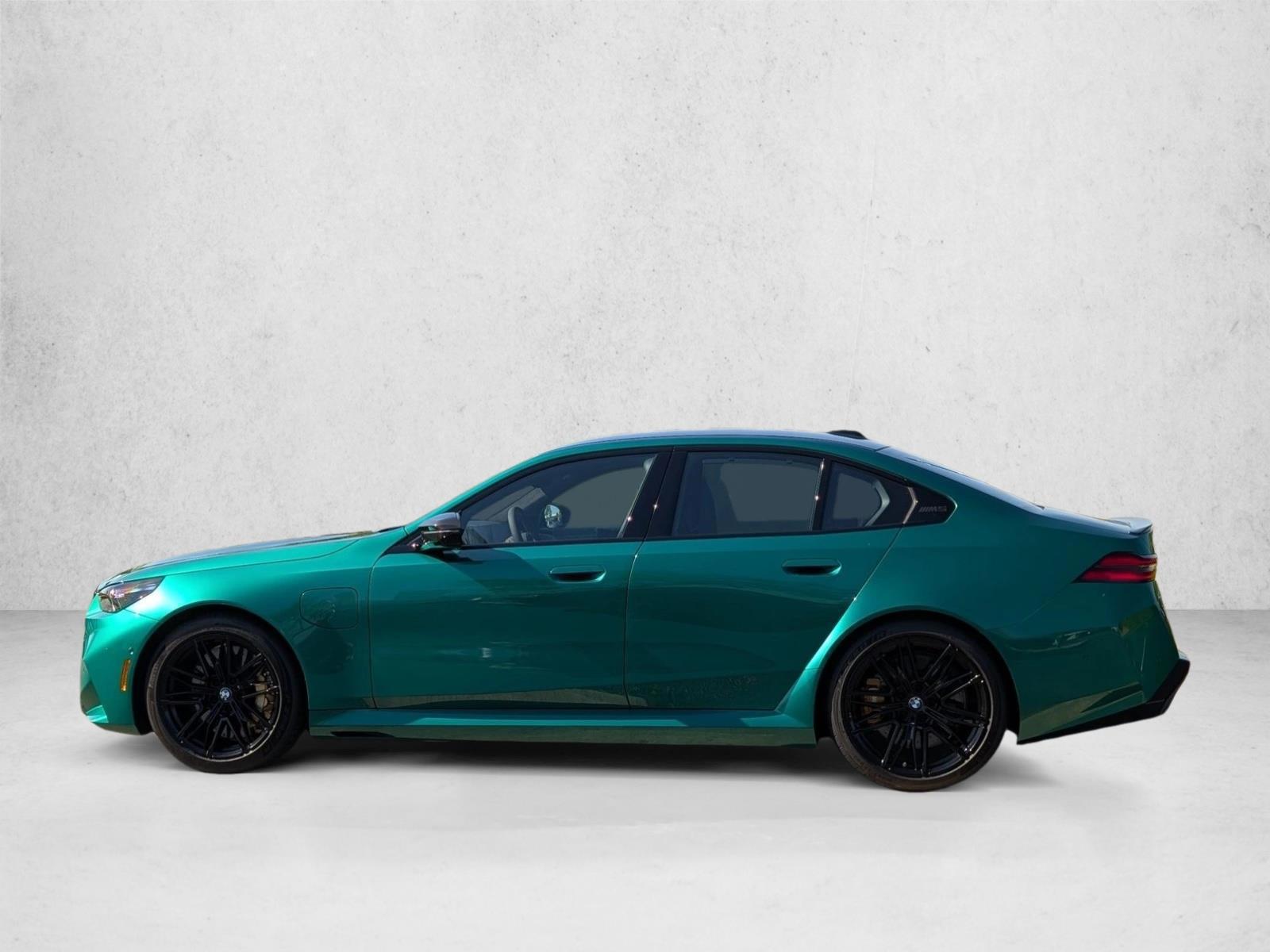 Thumbnail: 2026 BMW M5 - 2