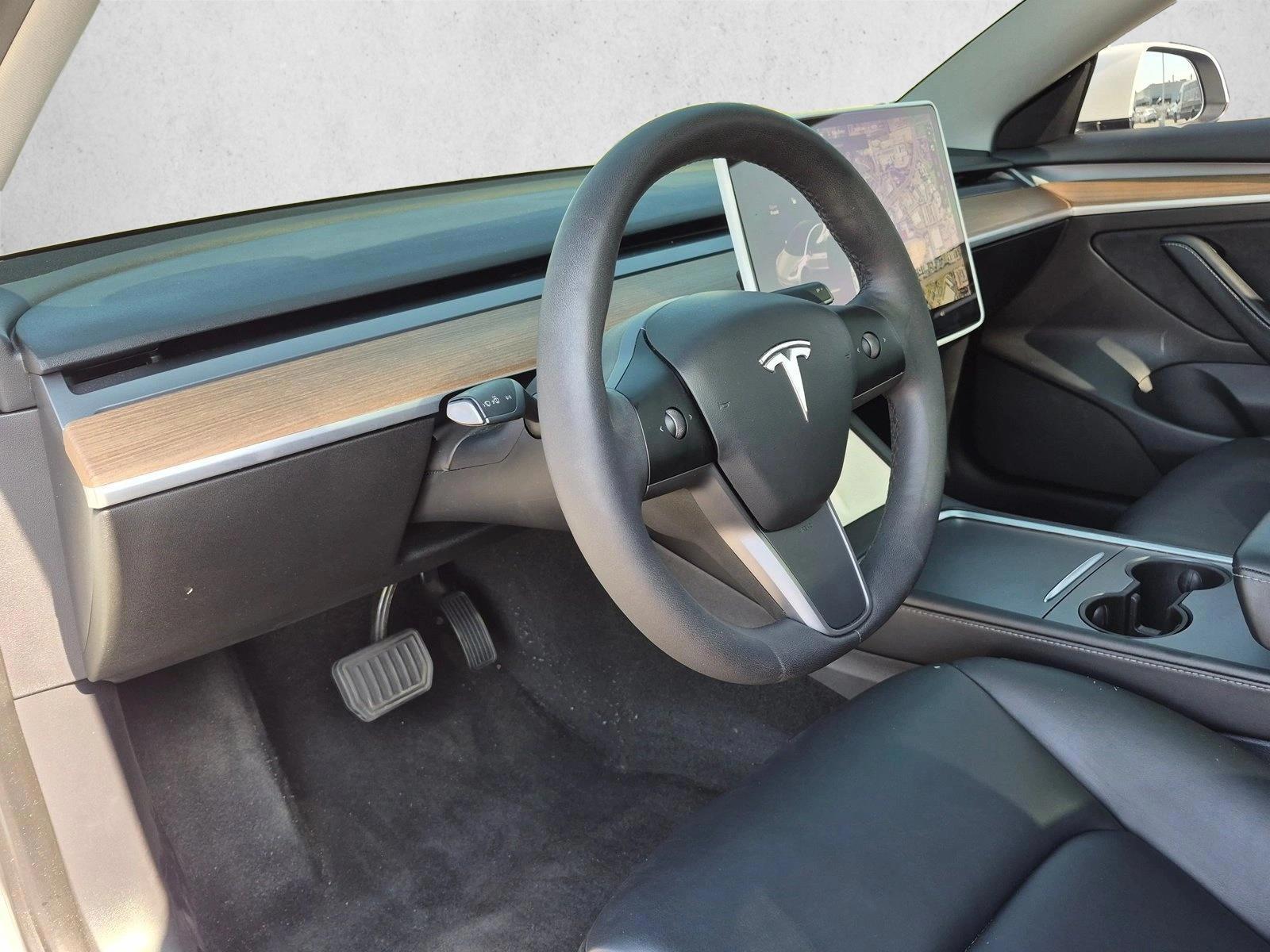 Thumbnail: 2021 Tesla Model 3 - 4
