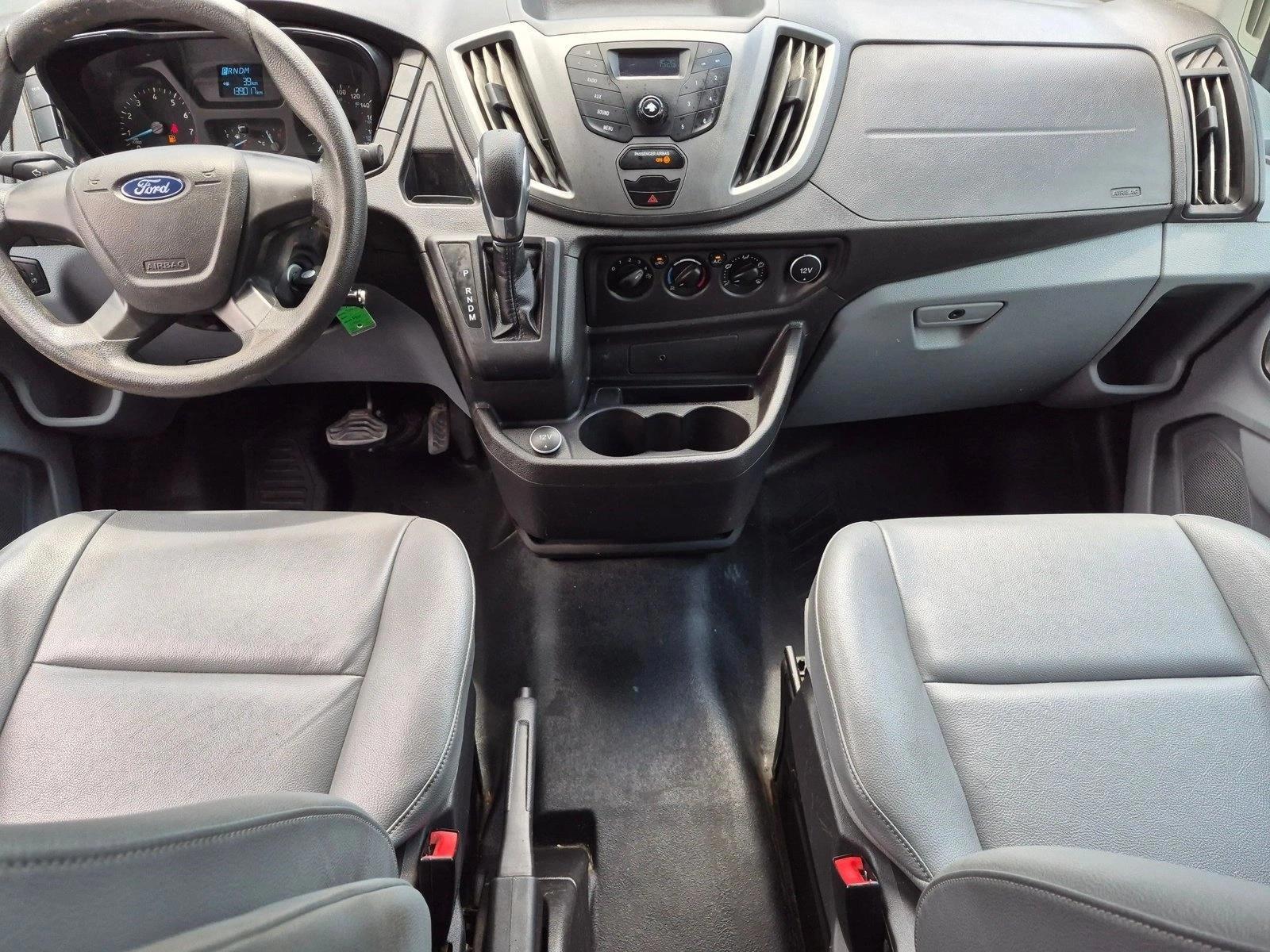 Thumbnail: 2018 Ford Transit Series - 3
