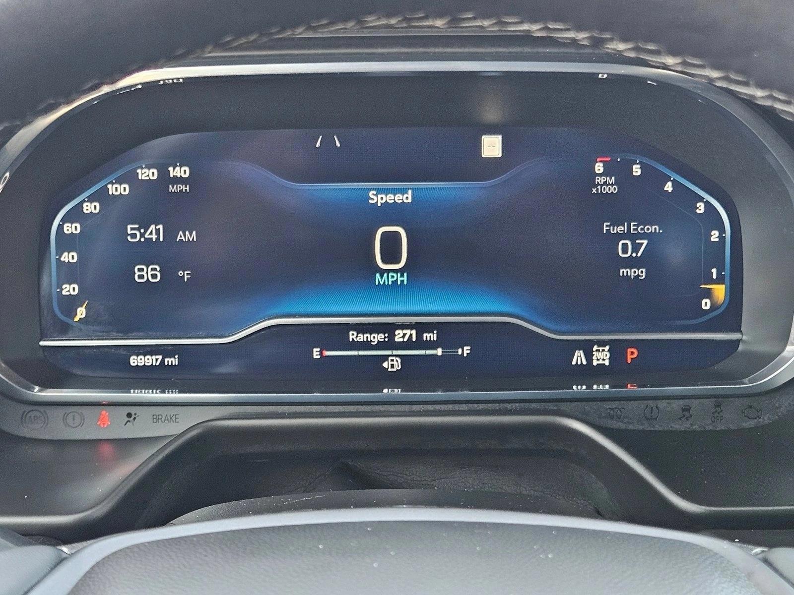 2023 Chevrolet Suburban Z71 - Photo 11