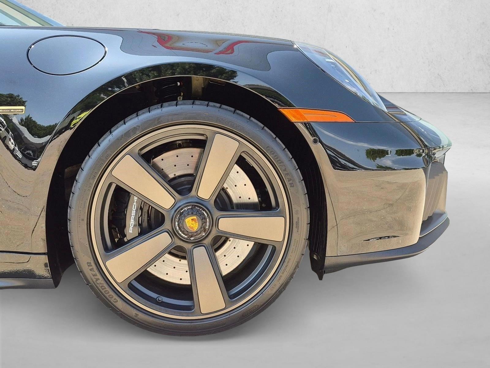 2026 Porsche 911 GTS - Photo 11