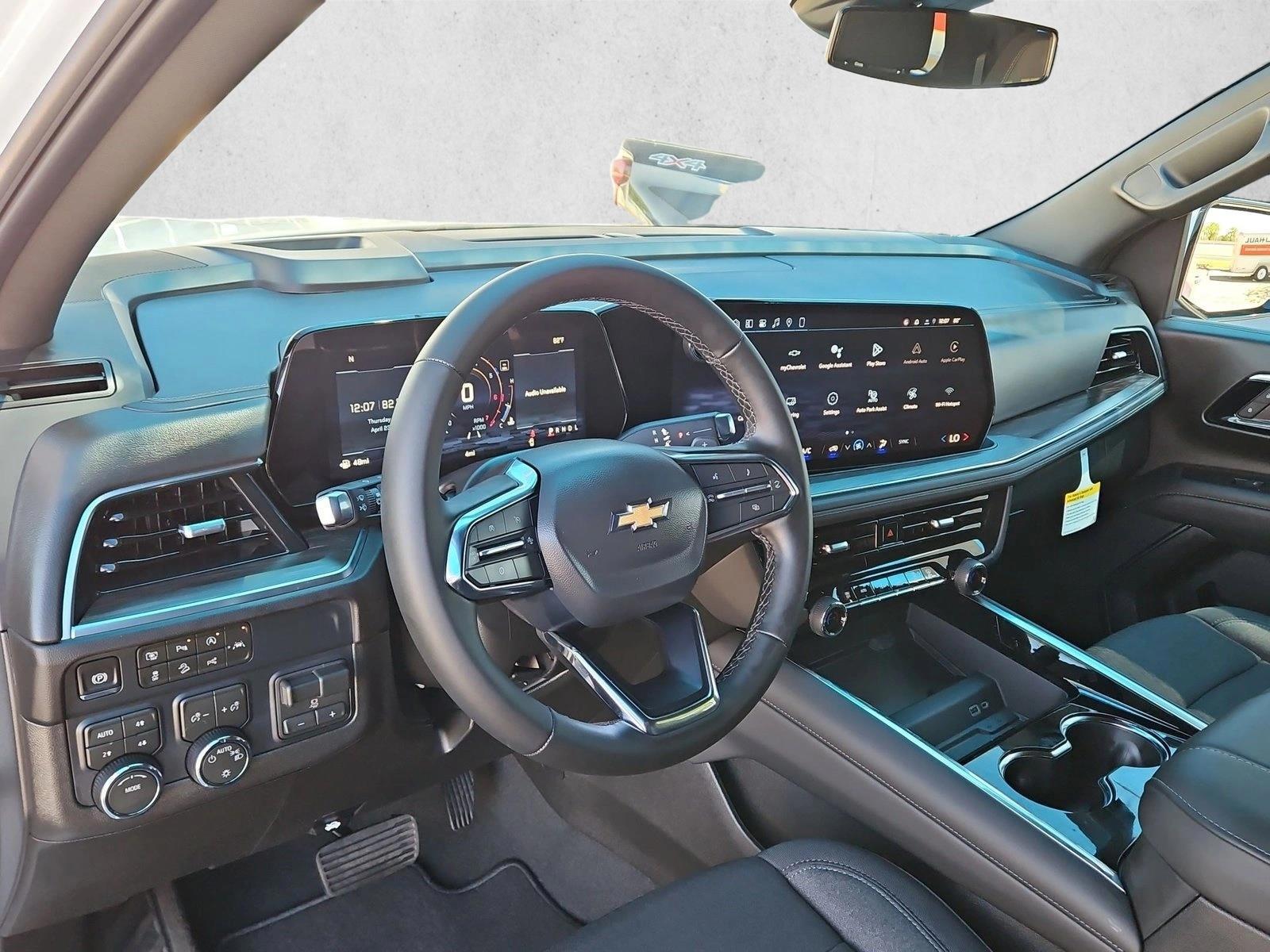 Thumbnail: 2026 Chevrolet Suburban - 3