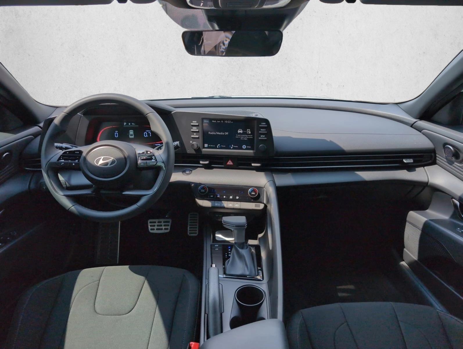 Thumbnail: 2026 Hyundai Elantra - 4