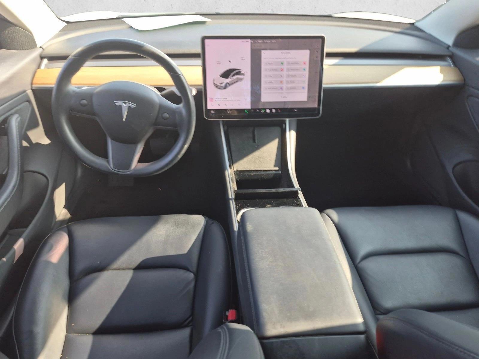 Thumbnail: 2019 Tesla Model 3 - 2
