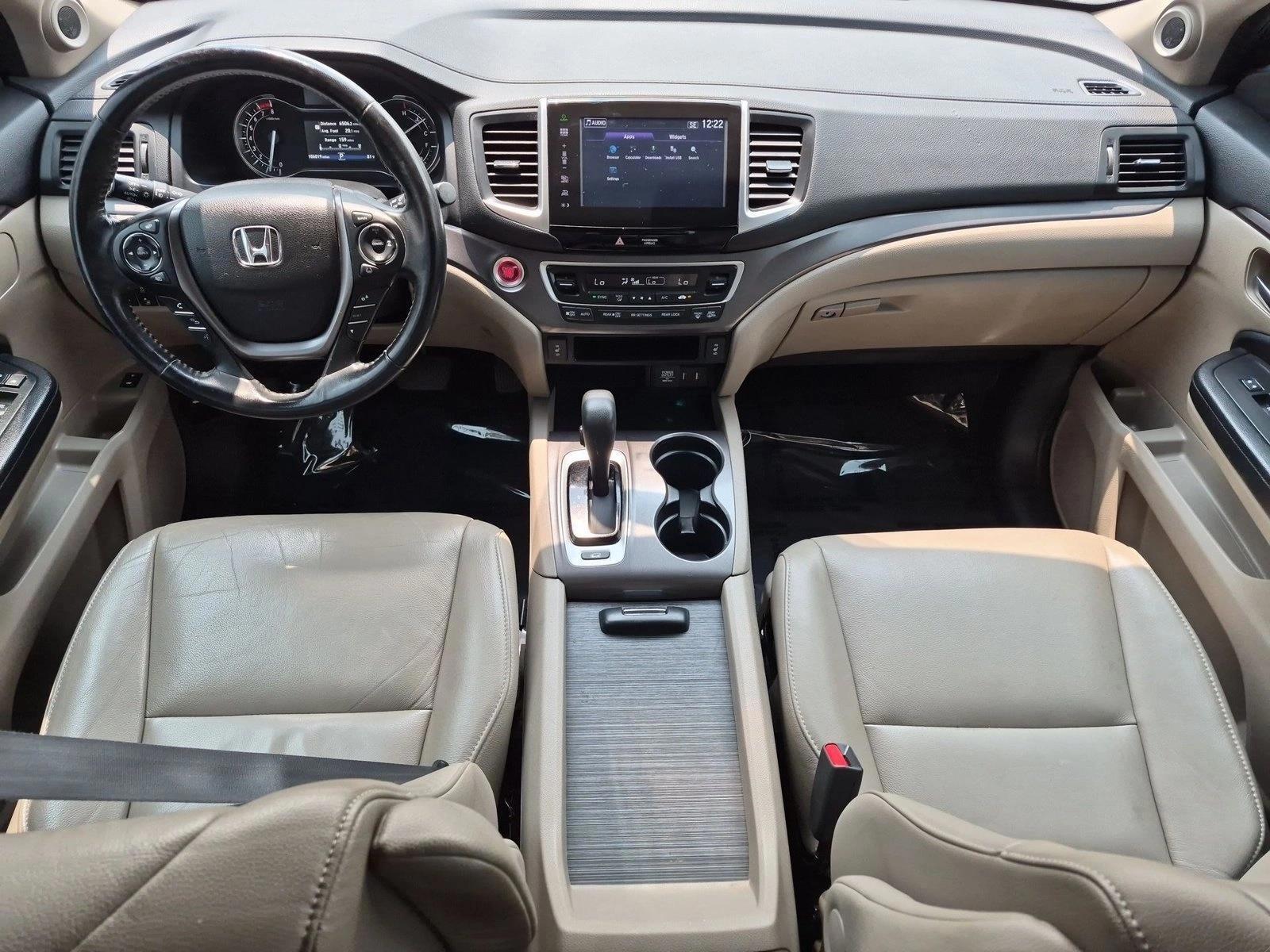 Thumbnail: 2016 Honda Pilot - 3