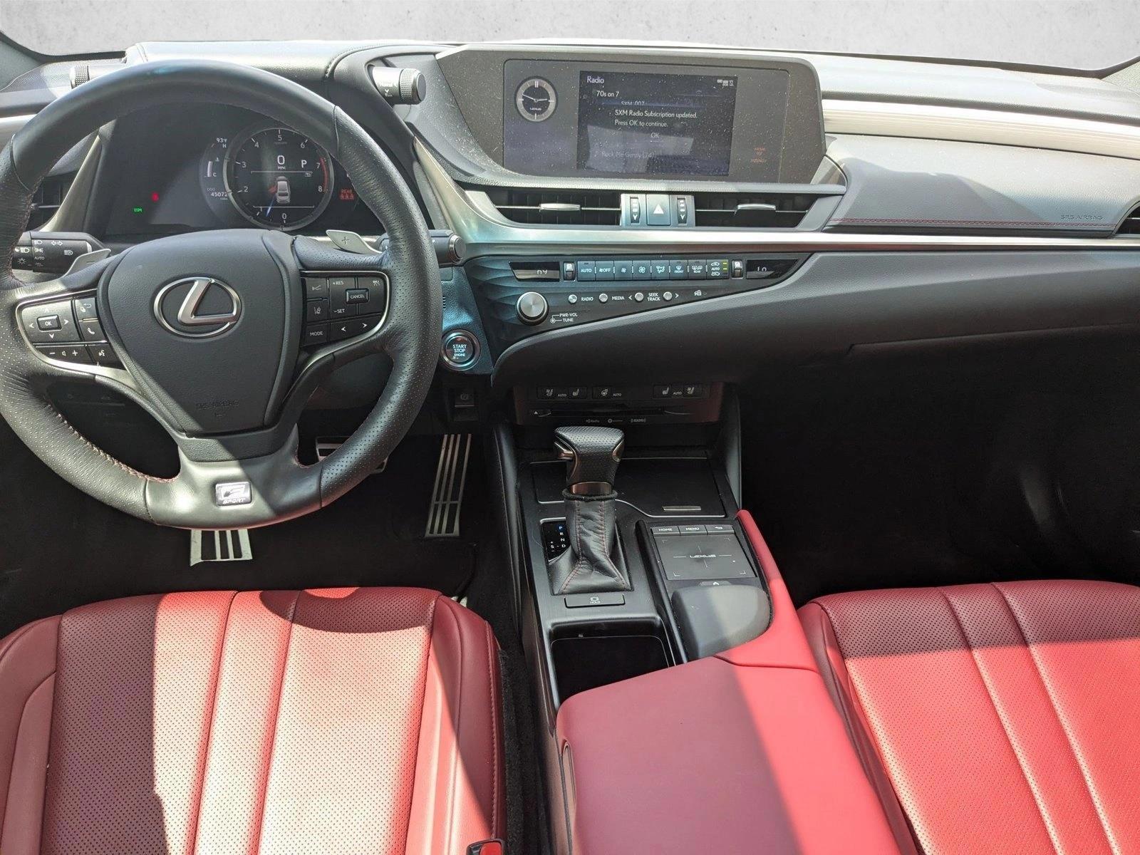 Thumbnail: 2021 Lexus ES - 3