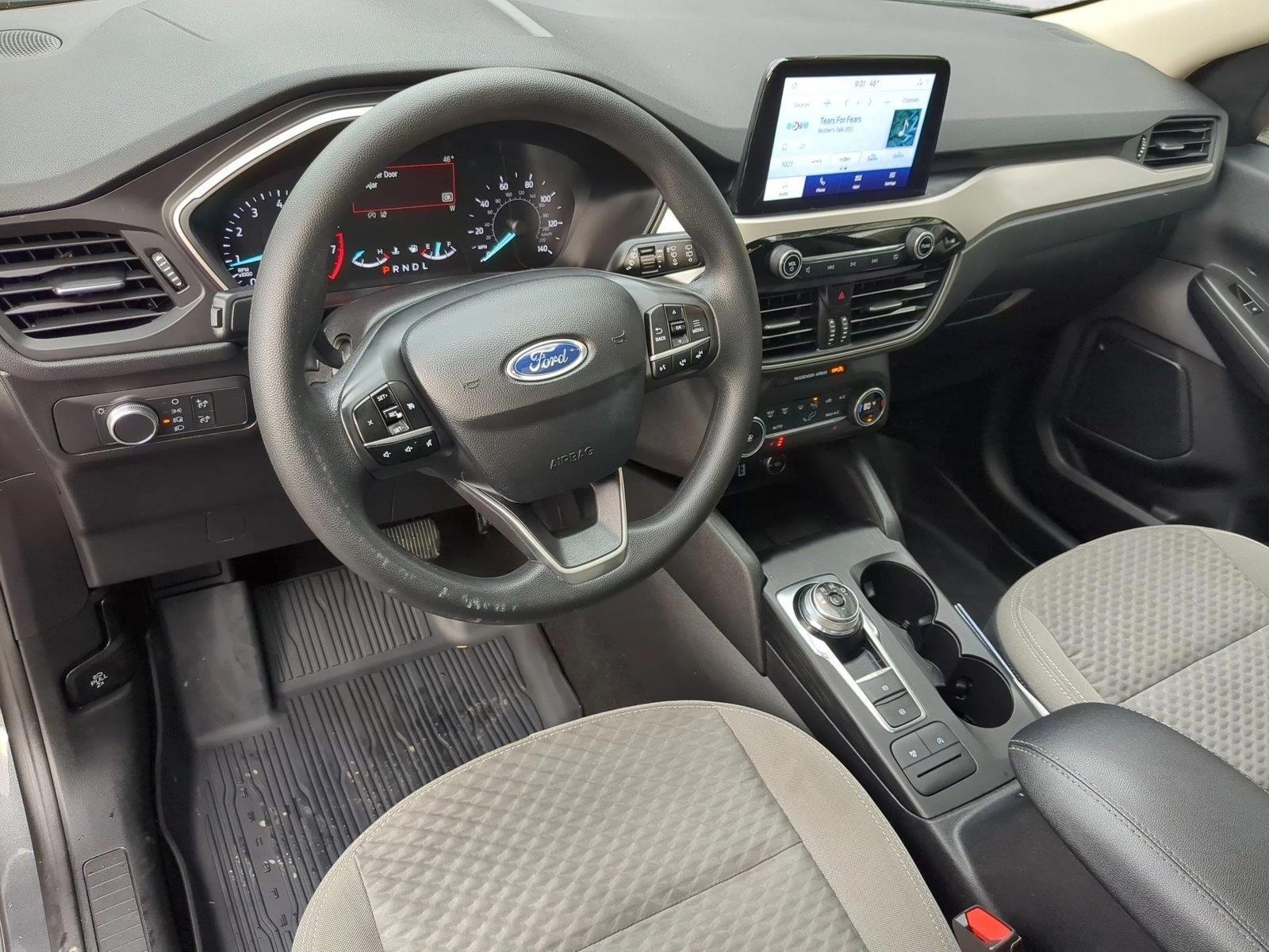 Thumbnail: 2020 Ford Escape - 3