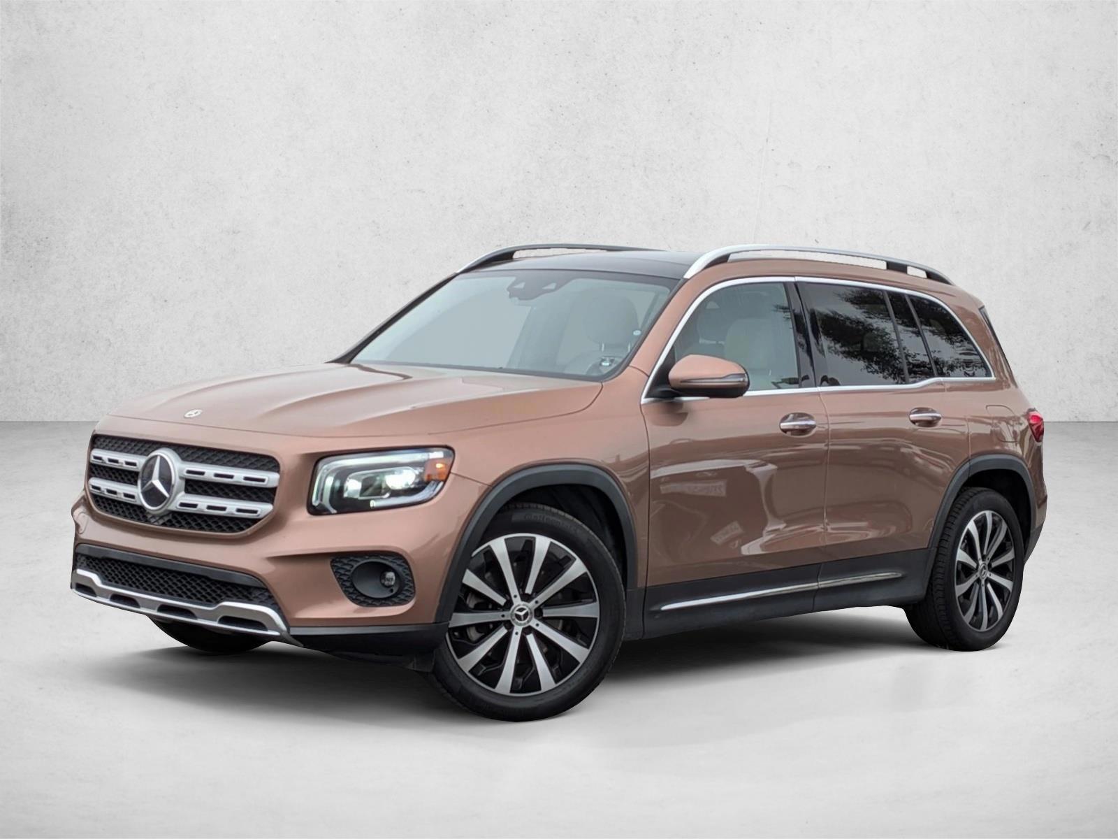 2022 Mercedes-Benz GLB GLB 250 4MATIC's photo