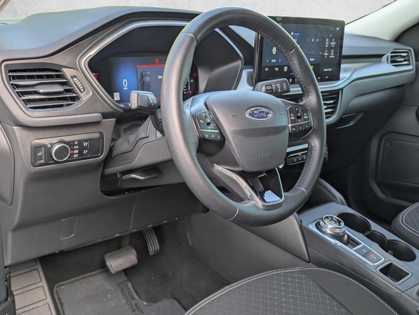 Thumbnail: 2024 Ford Escape - 3