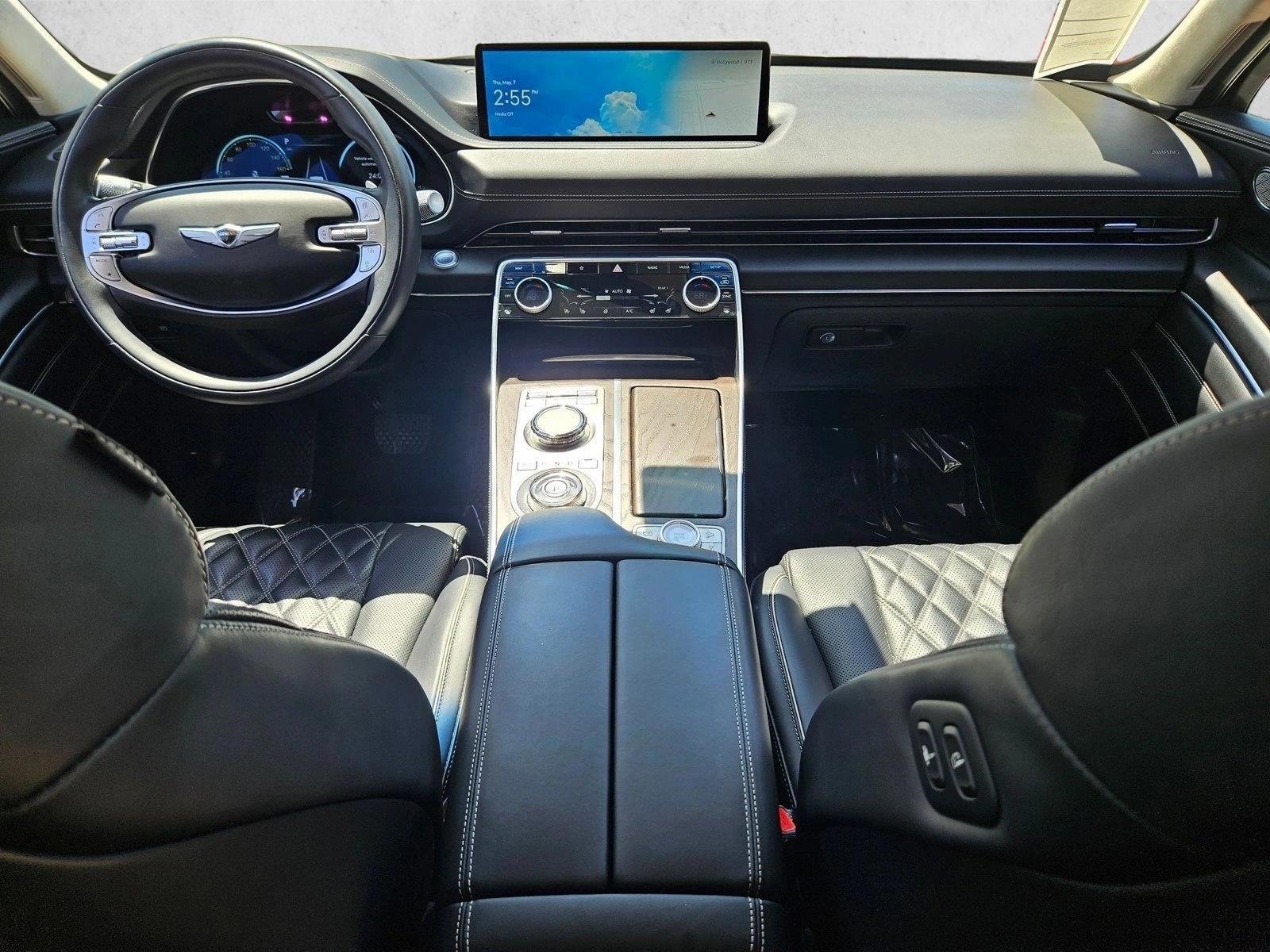 Thumbnail: 2023 Genesis GV80 - 3