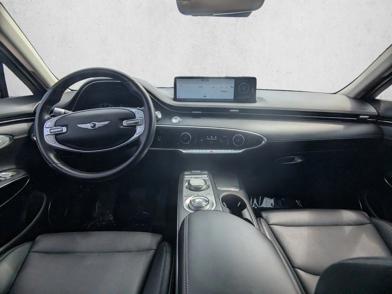 2025 Genesis GV70