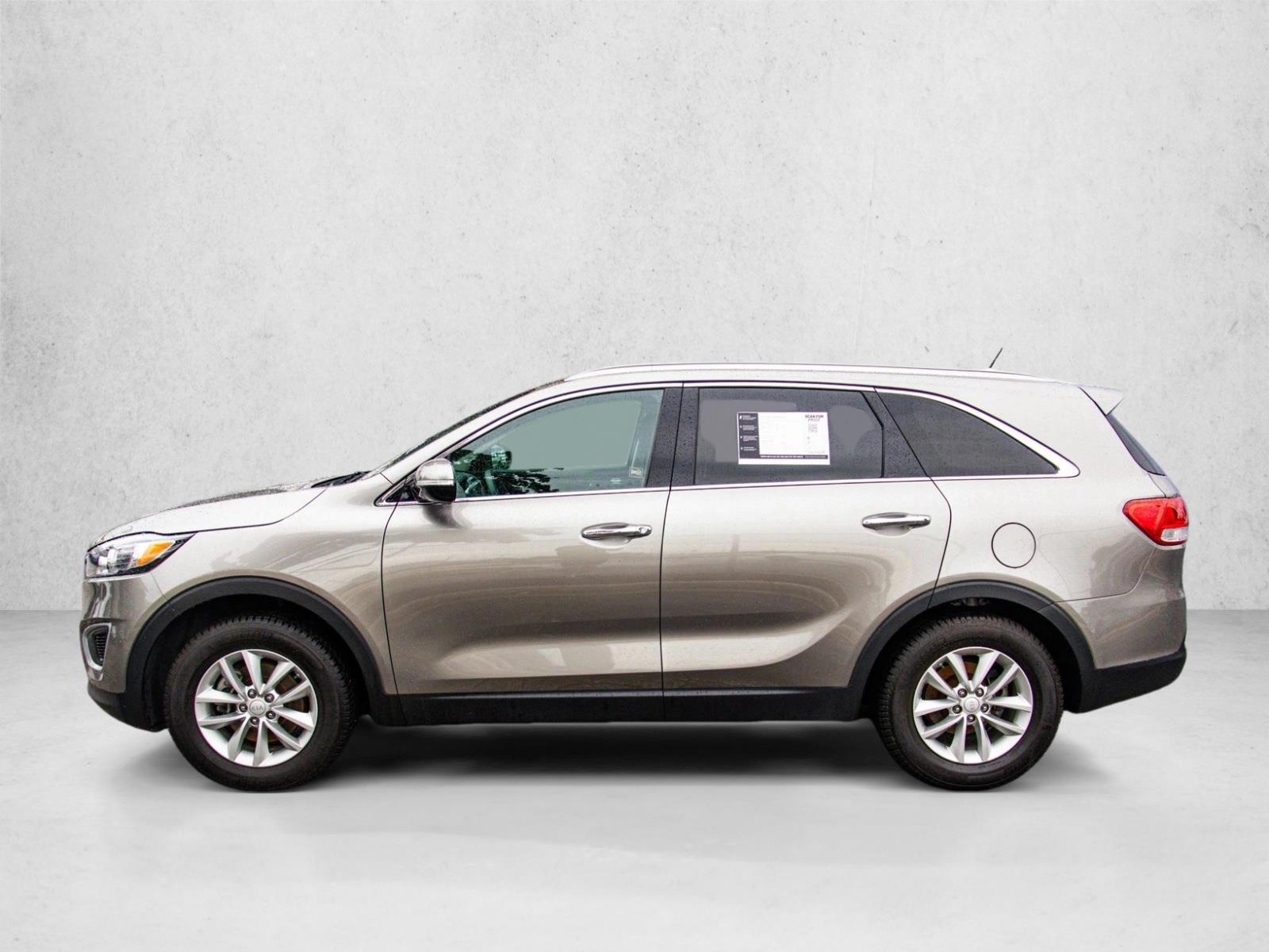Thumbnail: 2017 Kia Sorento - 2