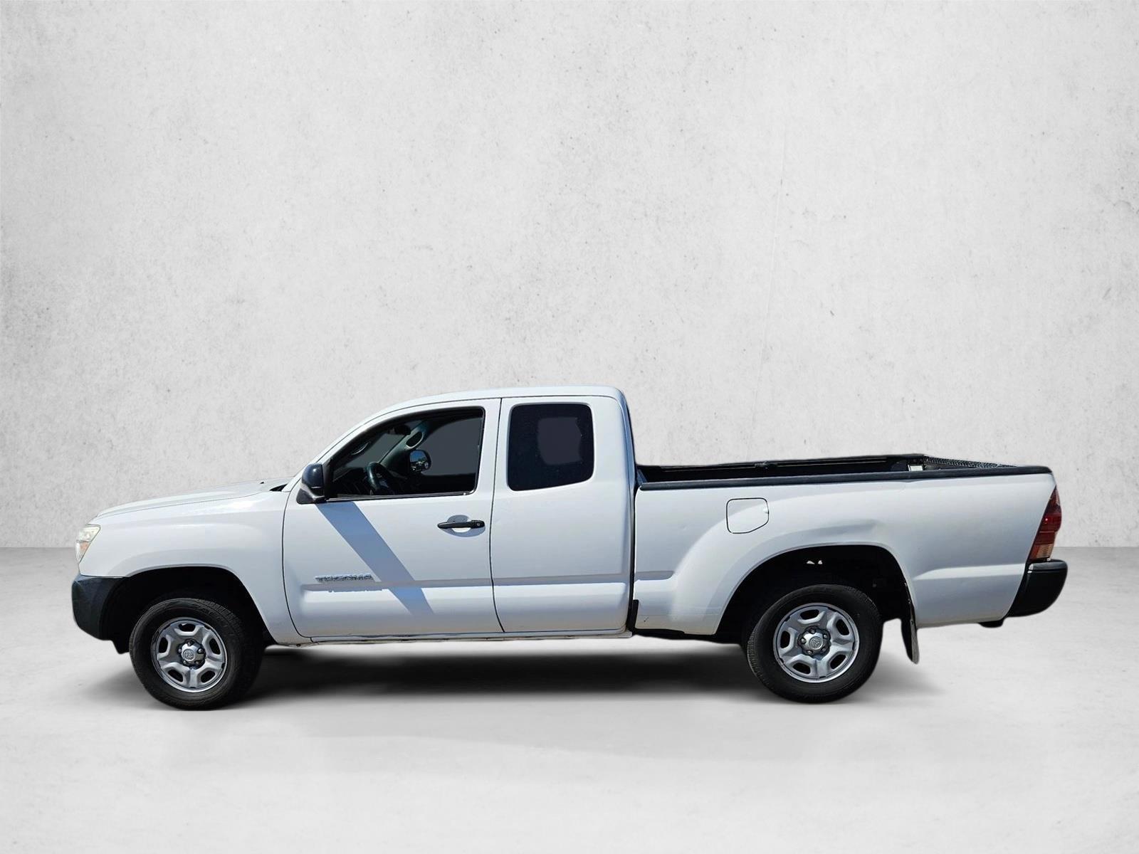 Thumbnail: 2015 Toyota Tacoma - 2
